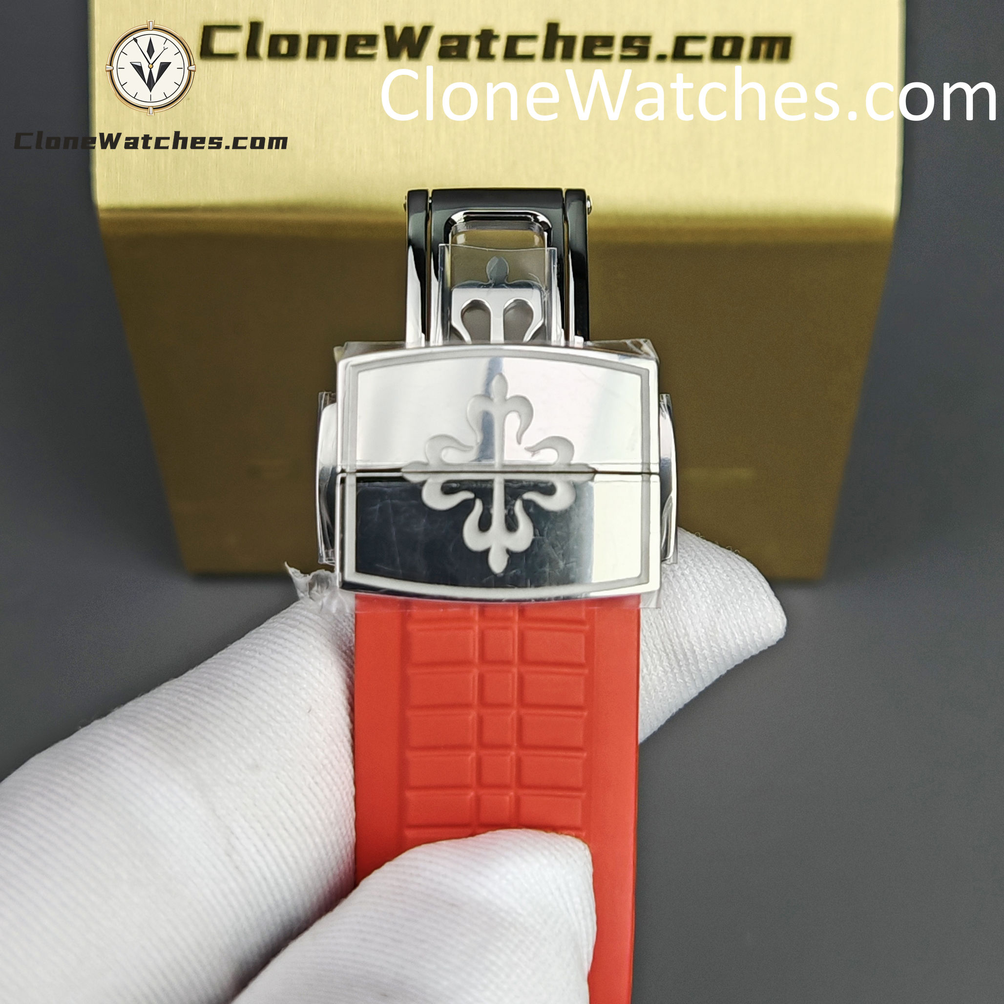 Patek Philippe Super Clone Watches 1:1 Aquanaut 5167 Black Dial 40mm Red Strap Special Edition