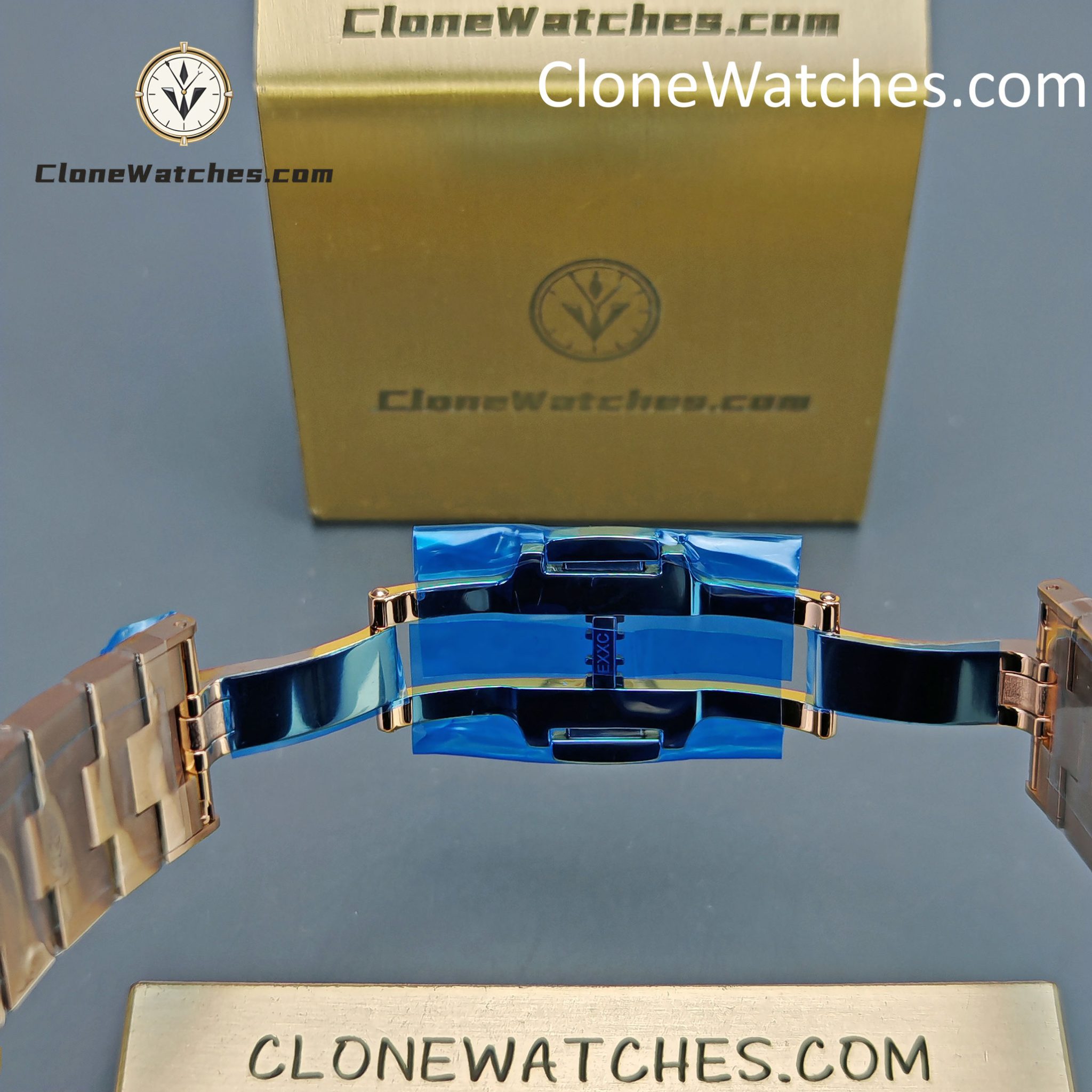 Vacheron Constantin Super Clone Watches 1:1 Overseas Chronograph Rose Gold 5500V/110R-B952 Blue Dial