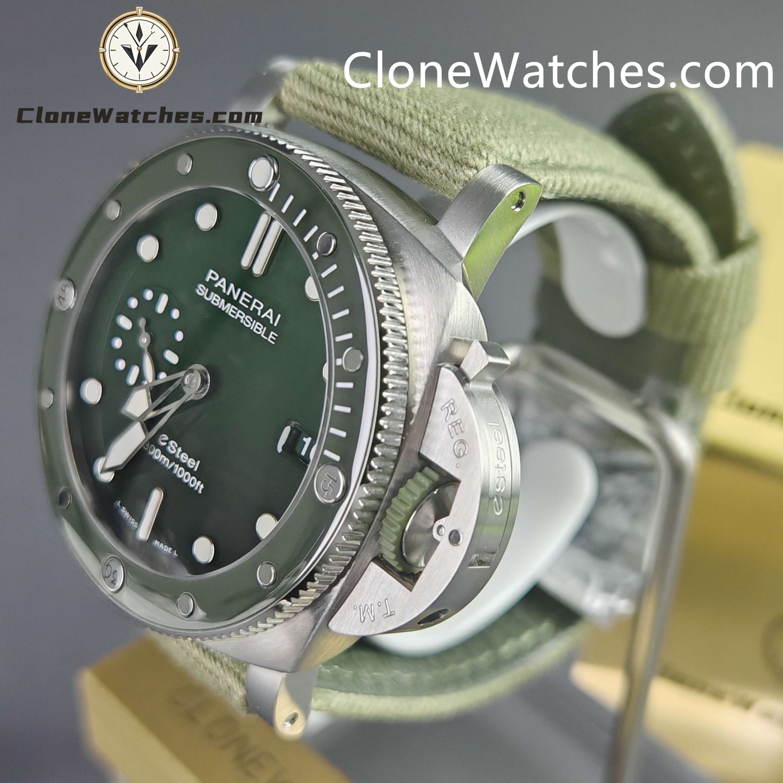 Panerai Super Clone Watches 1:1 Submersible QuarantaQuattro Verde Smeraldo PAM01287 New version