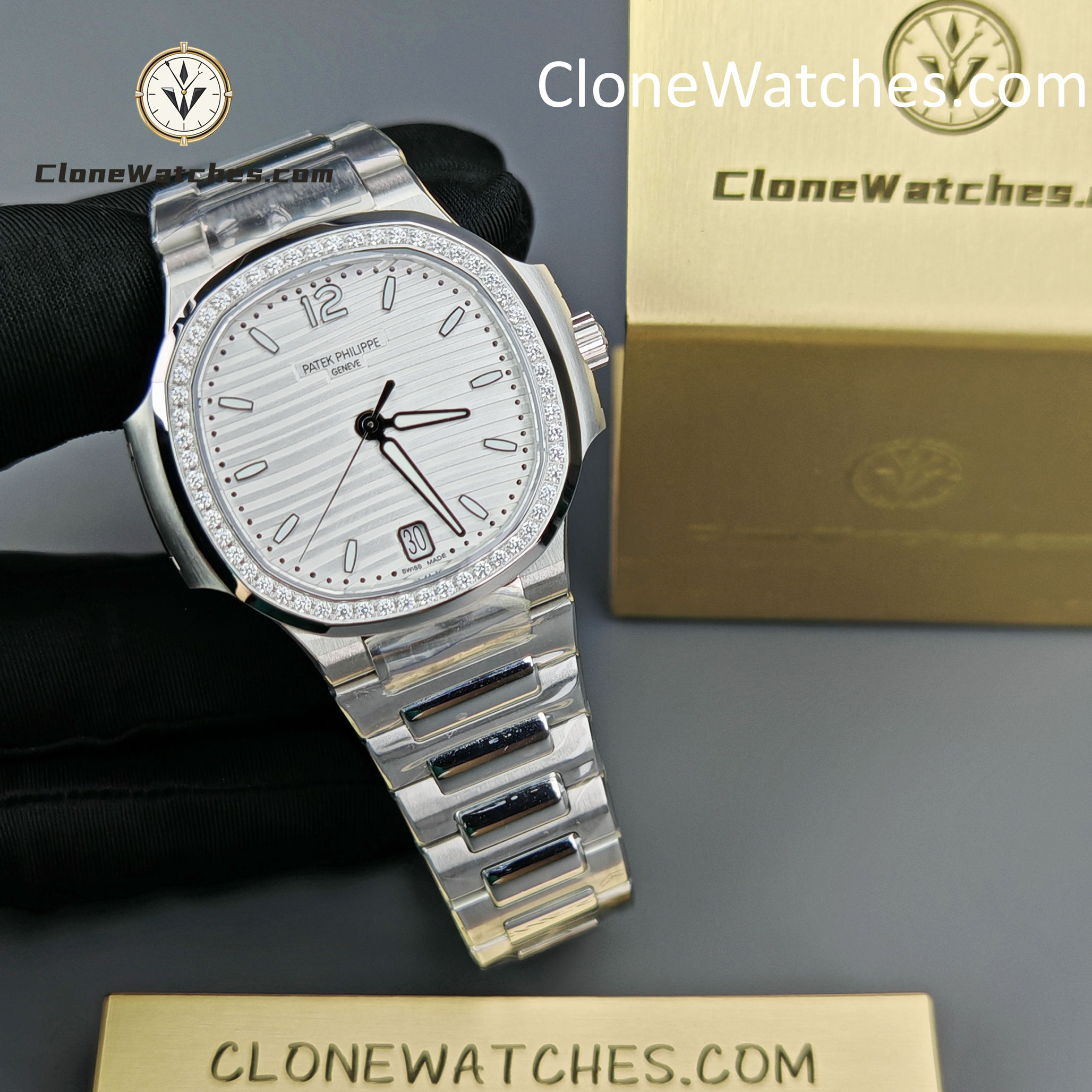 Patek Philippe Super Clone Watches 1:1 Nautilus White Dial Diamond Frame 7118/1200A-010 35.2 mm