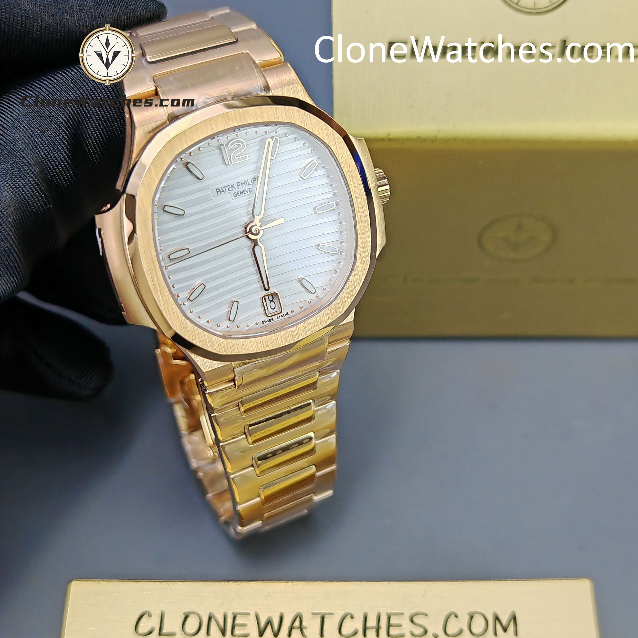 Patek Philippe Super Clone Watches 1:1 Nautilus Rose Gold 7118/1R-001 35.2 mm