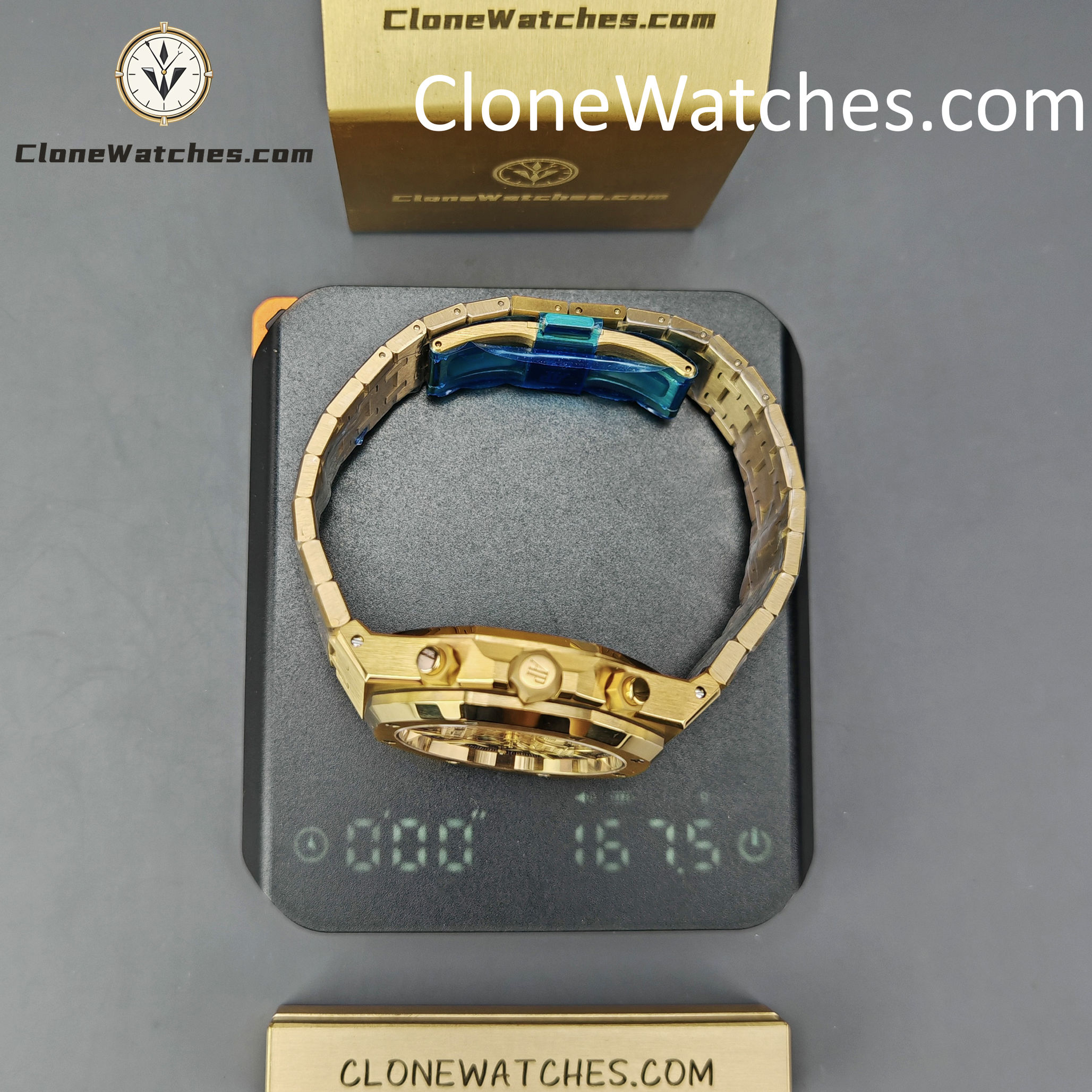 Audemars Piguet Super Clone Watches 1:1 Royal Oak Smoked Gold Dial 26240BA Selfwinding Chronograph