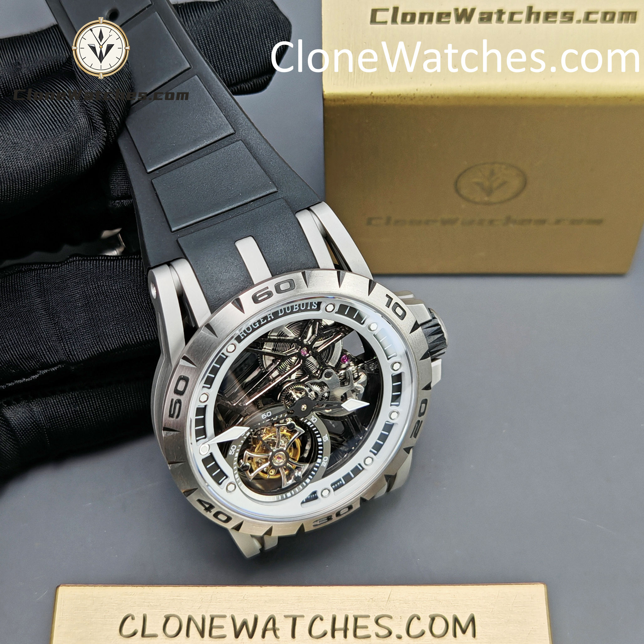 Roger Dubuis Super Clone Watches 1:1 Excalibur Skeleton Dial RDDBEX0479 45MM