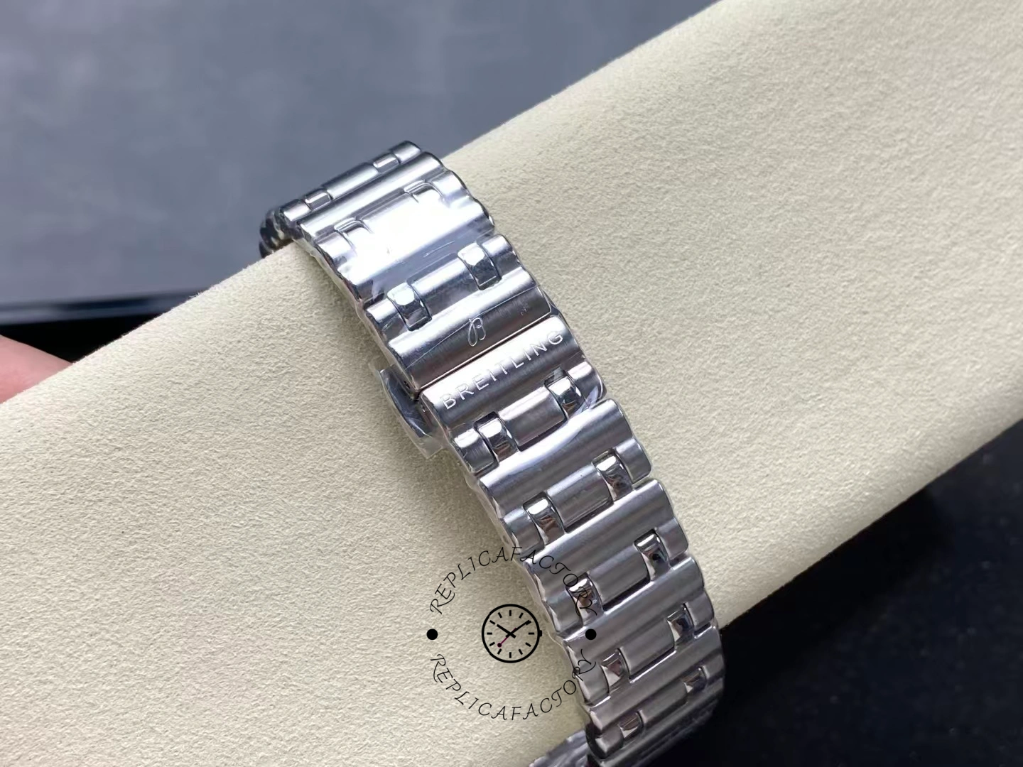 Breitling Chronomat Automatic 36mm MOP Dial A10380101A4A1 Replica