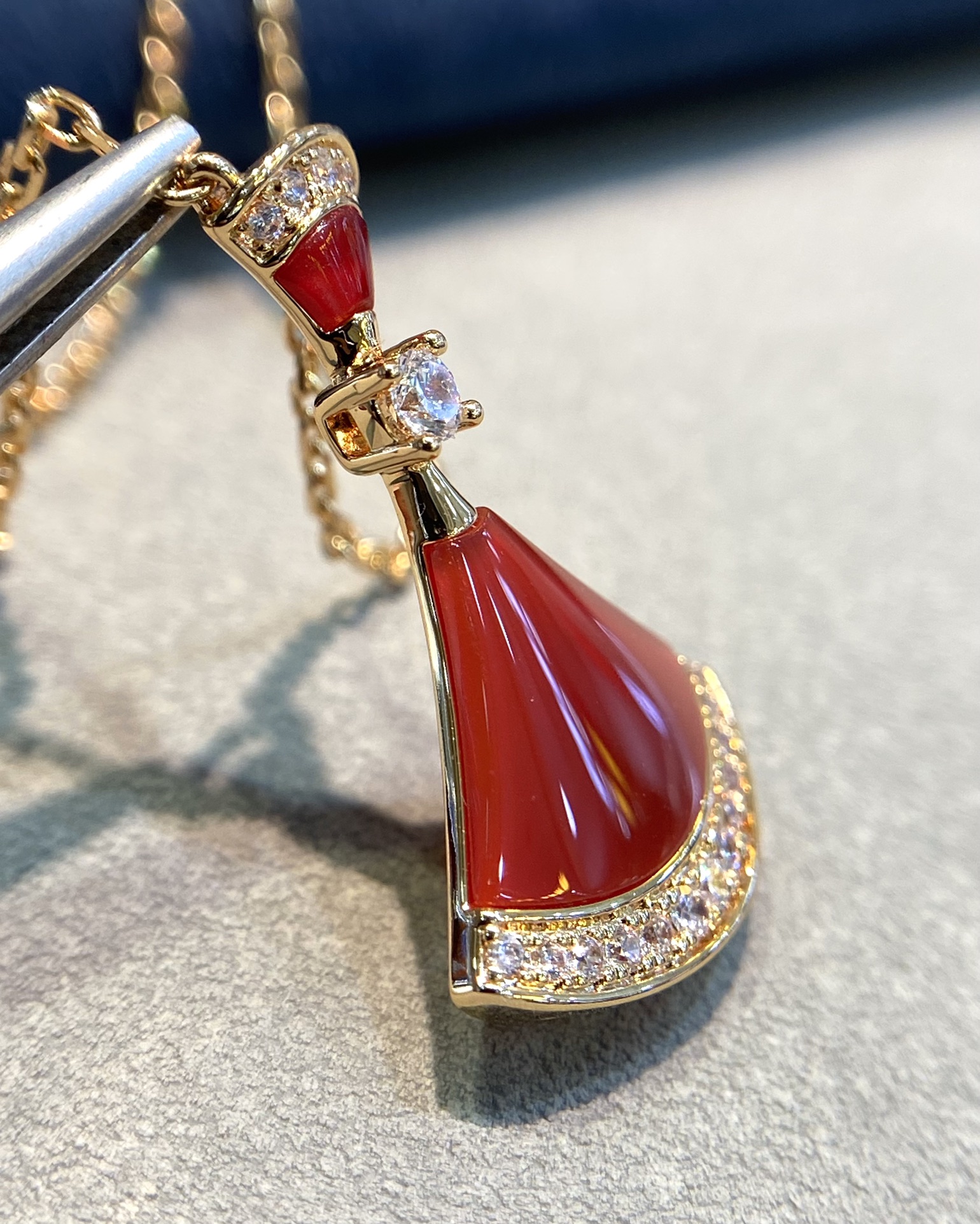 Bulgari Divas'Dream Necklace Series Red Chalcedony 18K Rose Gold