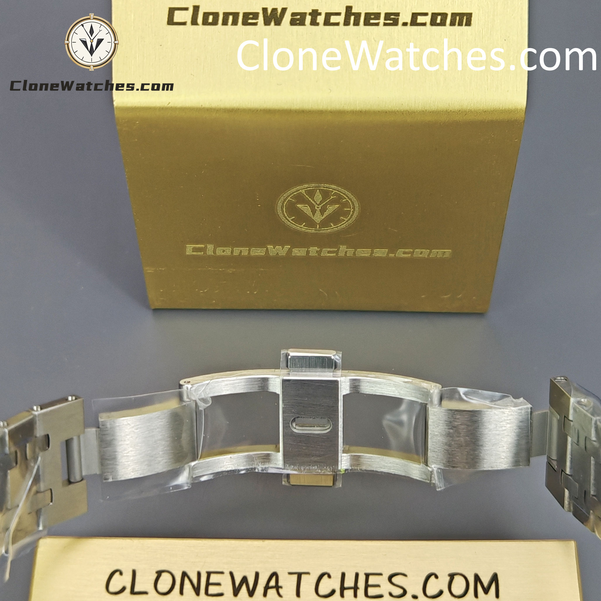 Audemars Piguet Super Clone Watches 1:1 Royal Oak Blue Dial 26240 Selfwinding Chronograph