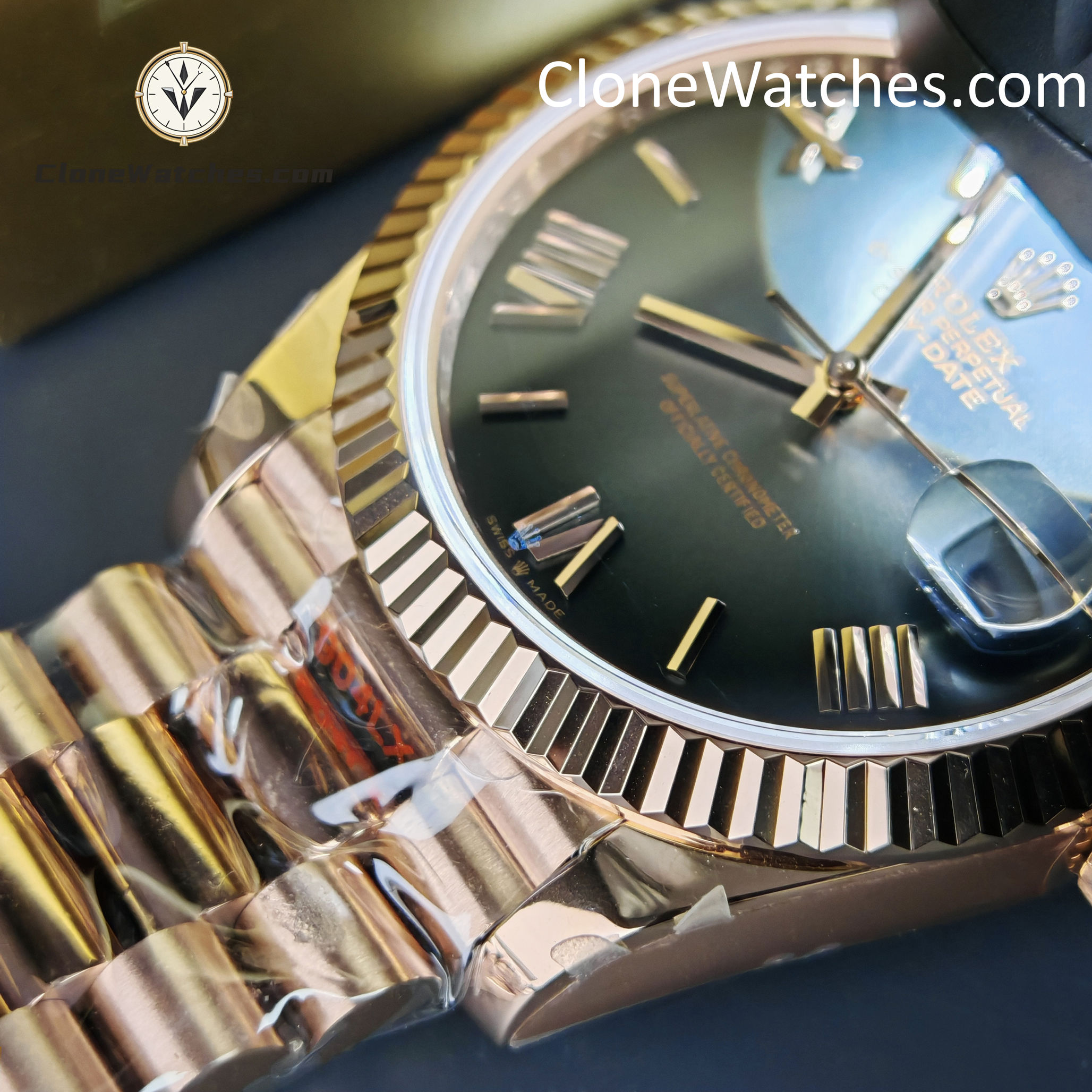 Rolex Super Clone Watches 1:1 Day Date 18K Rose Gold Grey Roman Dial 40mm m228235-0055 3255 Movement
