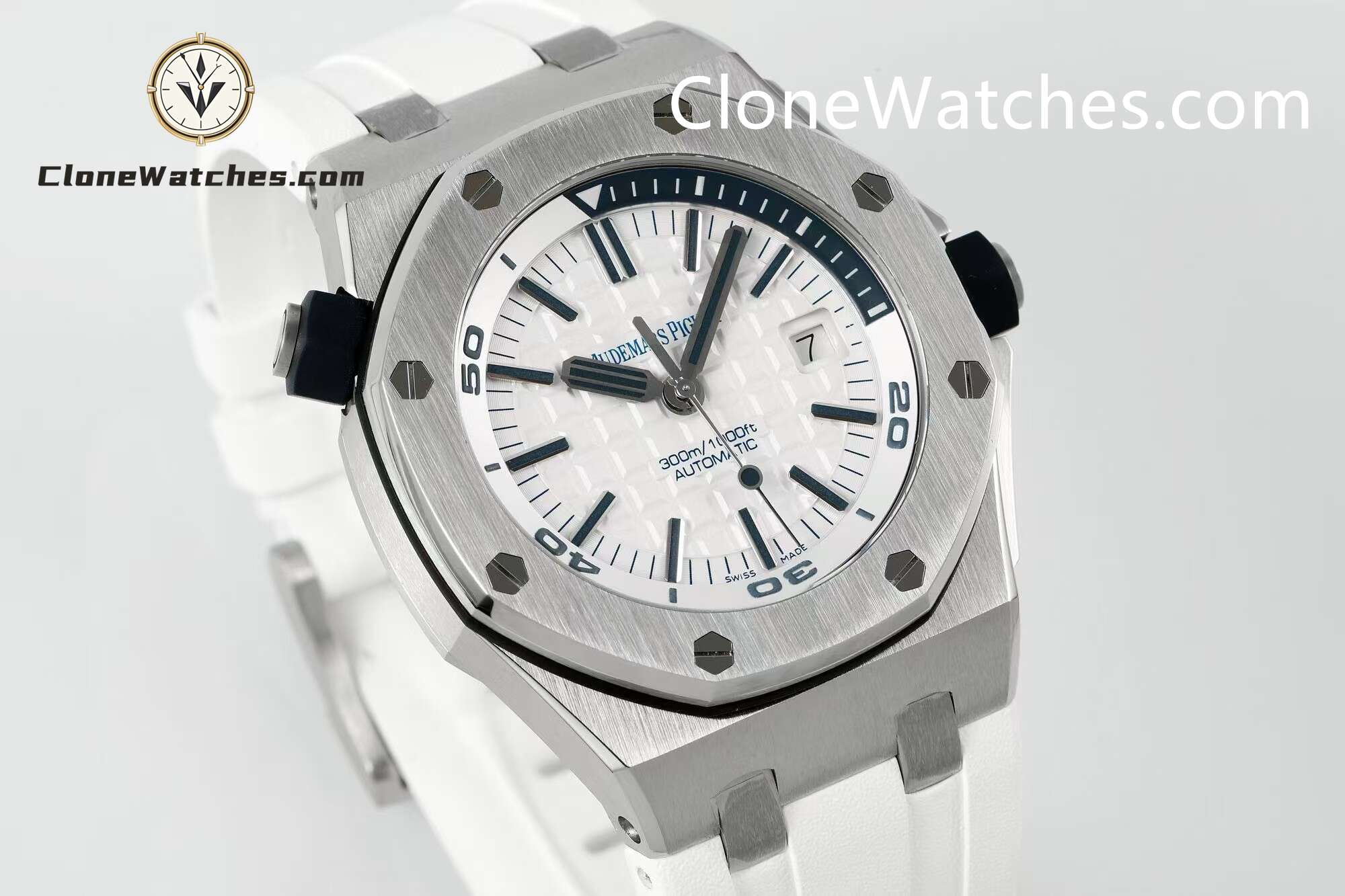 Audemars Piguet Super Clone Watches 1:1 Royal Oak Offshore Diver 15710 White Dial