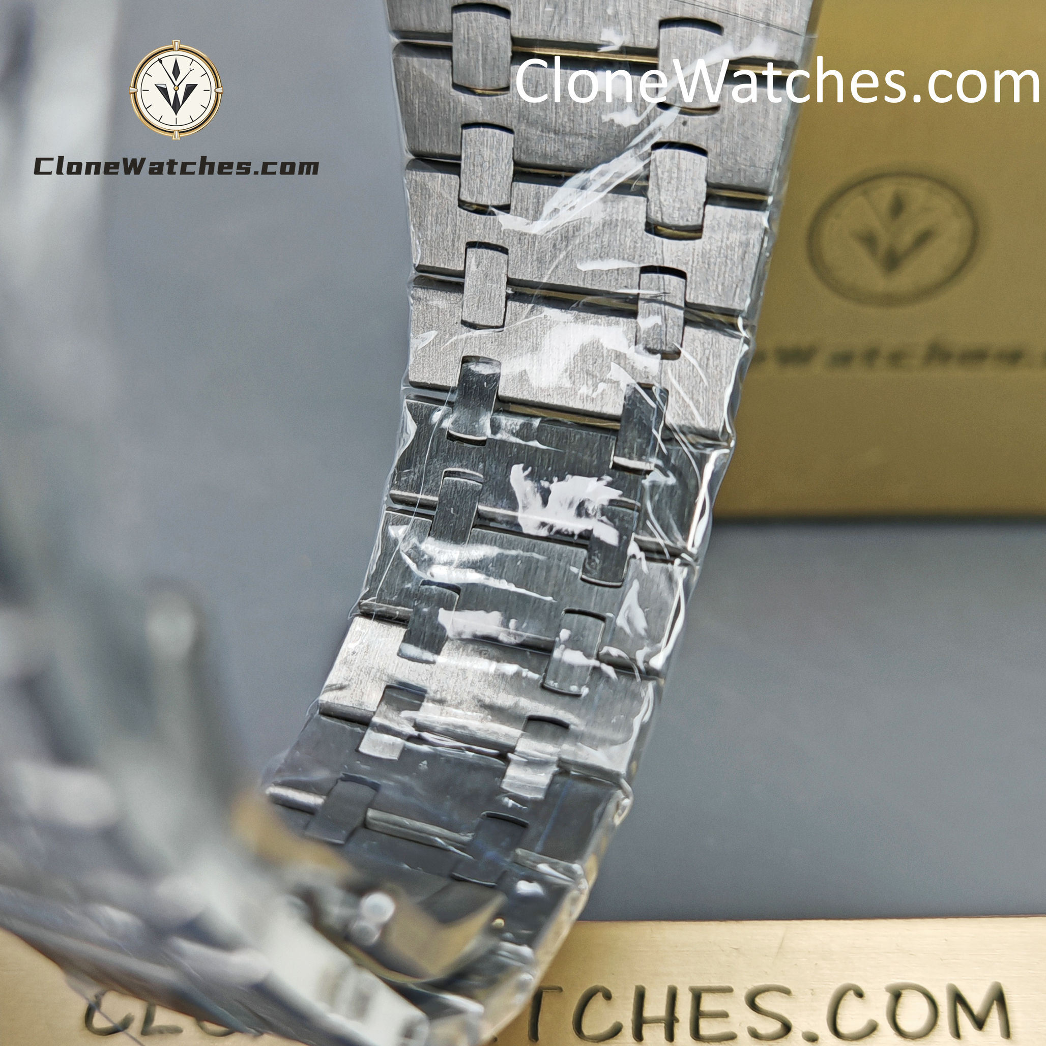 Audemars Piguet Super Clone Watches 1:1 Royal Oak Gray Dial 26240BC Self-winding Chronograph