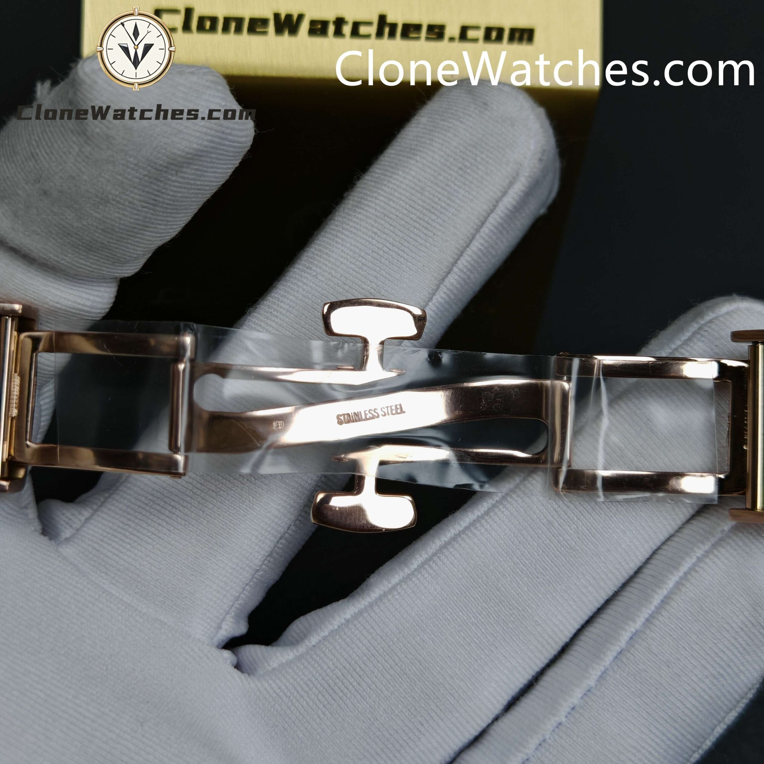 Patek Philippe Super Clone Watches 1:1 Aquanaut 5072R-001 Rose Gold 35.6 mm
