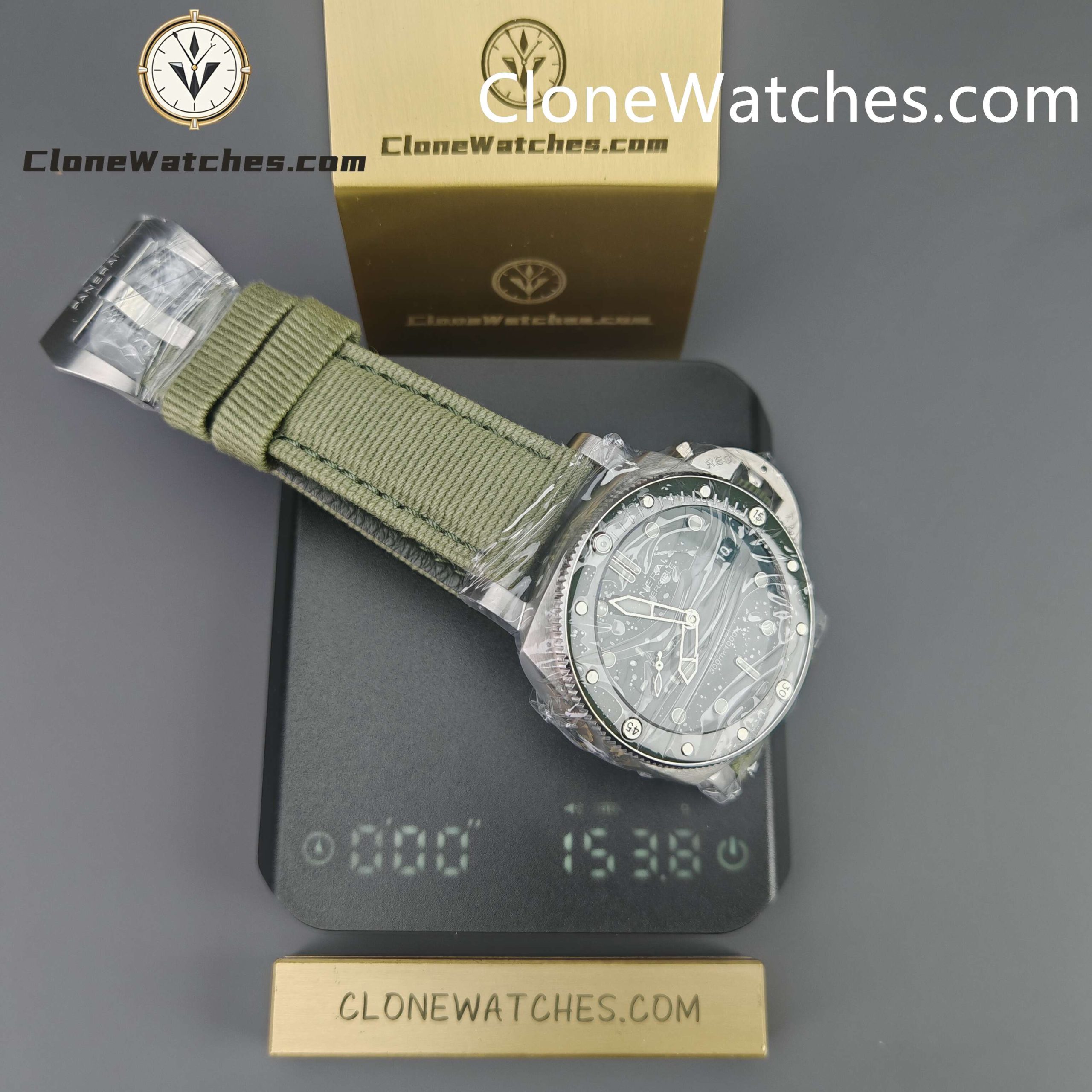 Panerai Super Clone Watches 1:1 Submersible QuarantaQuattro Verde Smeraldo PAM01287 New version