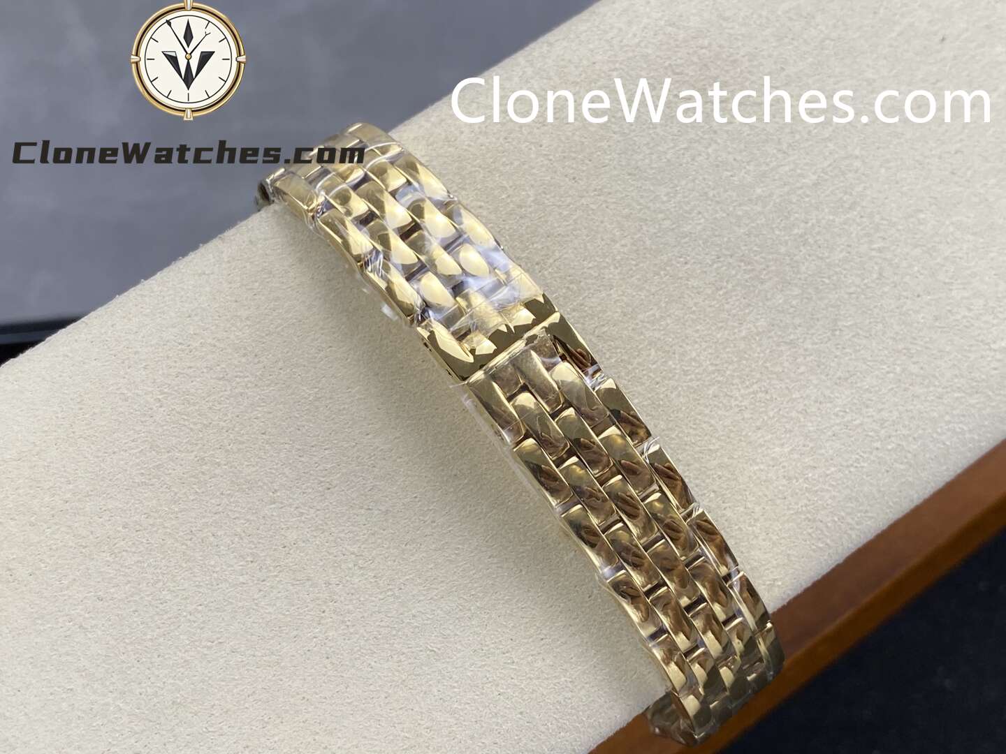 Cartier Super Clone Watches 1:1 PANTHÈRE DE CARTIER Silver-gray with diamond accents Dial 22mm x30mm WJPN0094