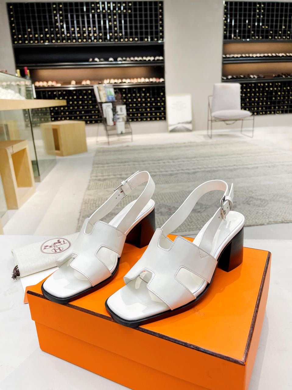 Hermes women classic slipper swift cowhide