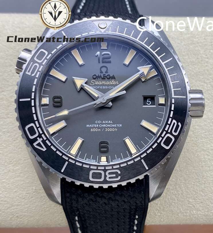 OMEGA Super Clone Watches 1:1 Seamaster Planet Ocean 600m 215.32.44.21.01.002 43.5MM