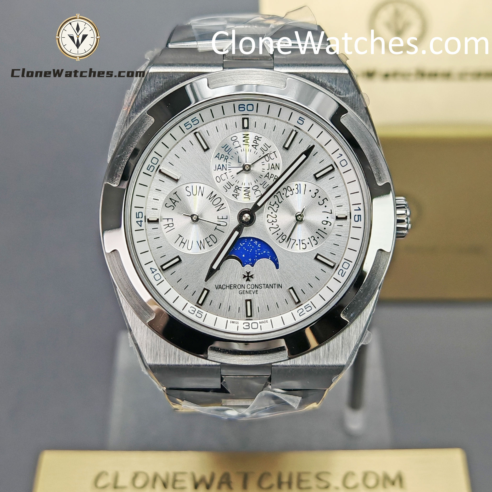 Vacheron Constantin Super Clone Watches 1:1 Overseas Perpetual Calendar Ultra-Thin Steel Dial