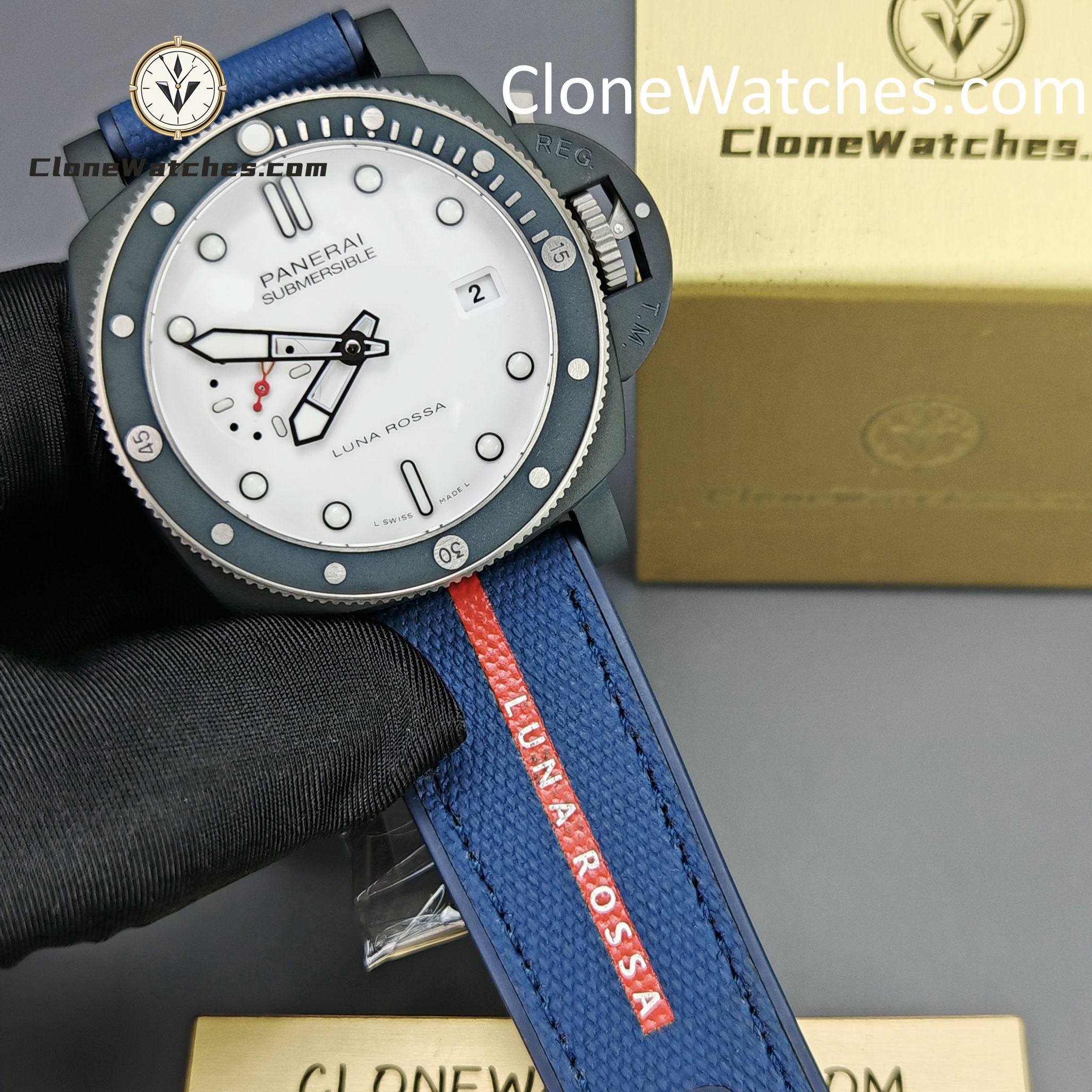 Panerai Super Clone Watches 1:1 Submersible Luna Rossa Ti-Ceramitech PAM01543 White Dial