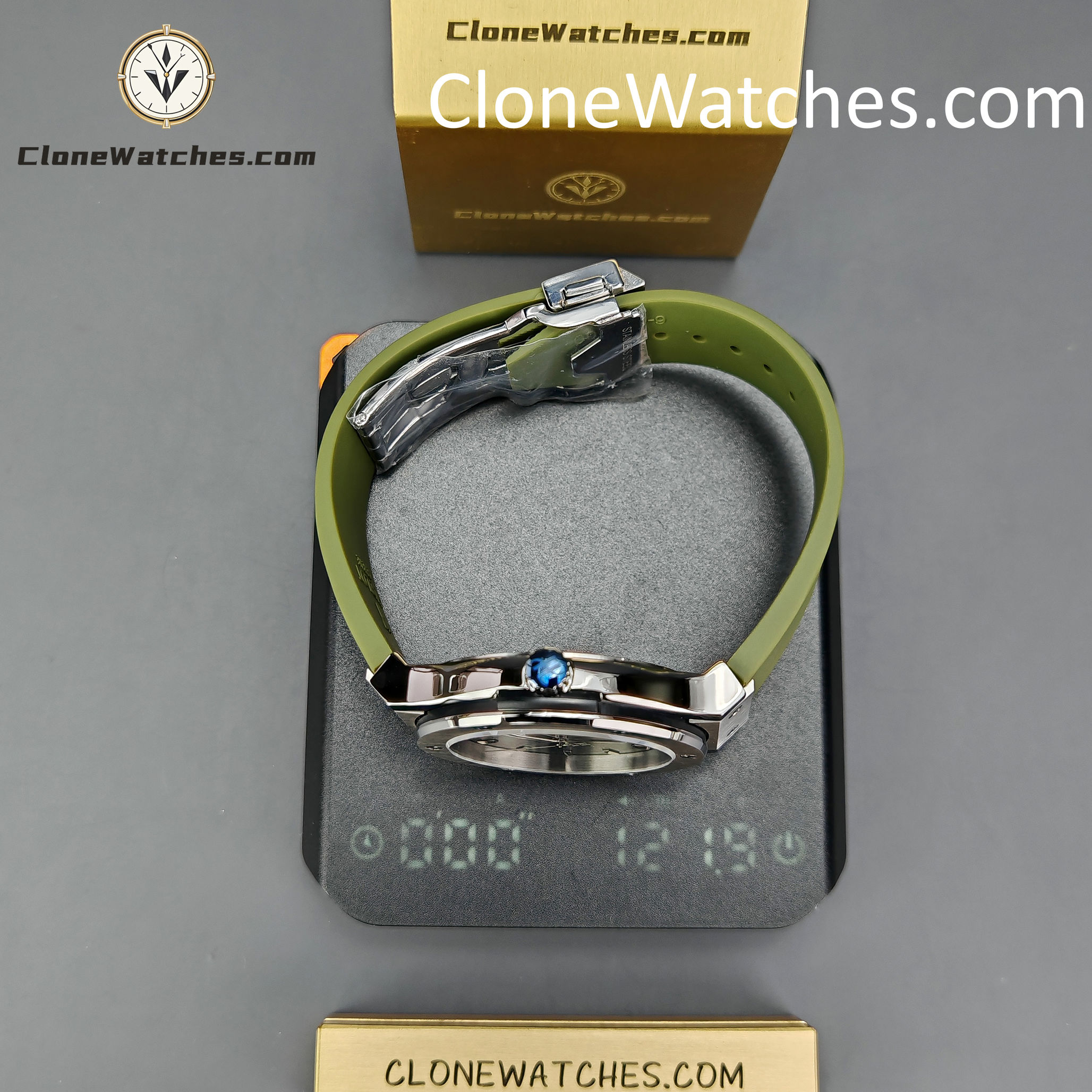 Hublot Super Clone Watches 1:1 Classic Fusion Green 42MM 542.NX.8970.RX
