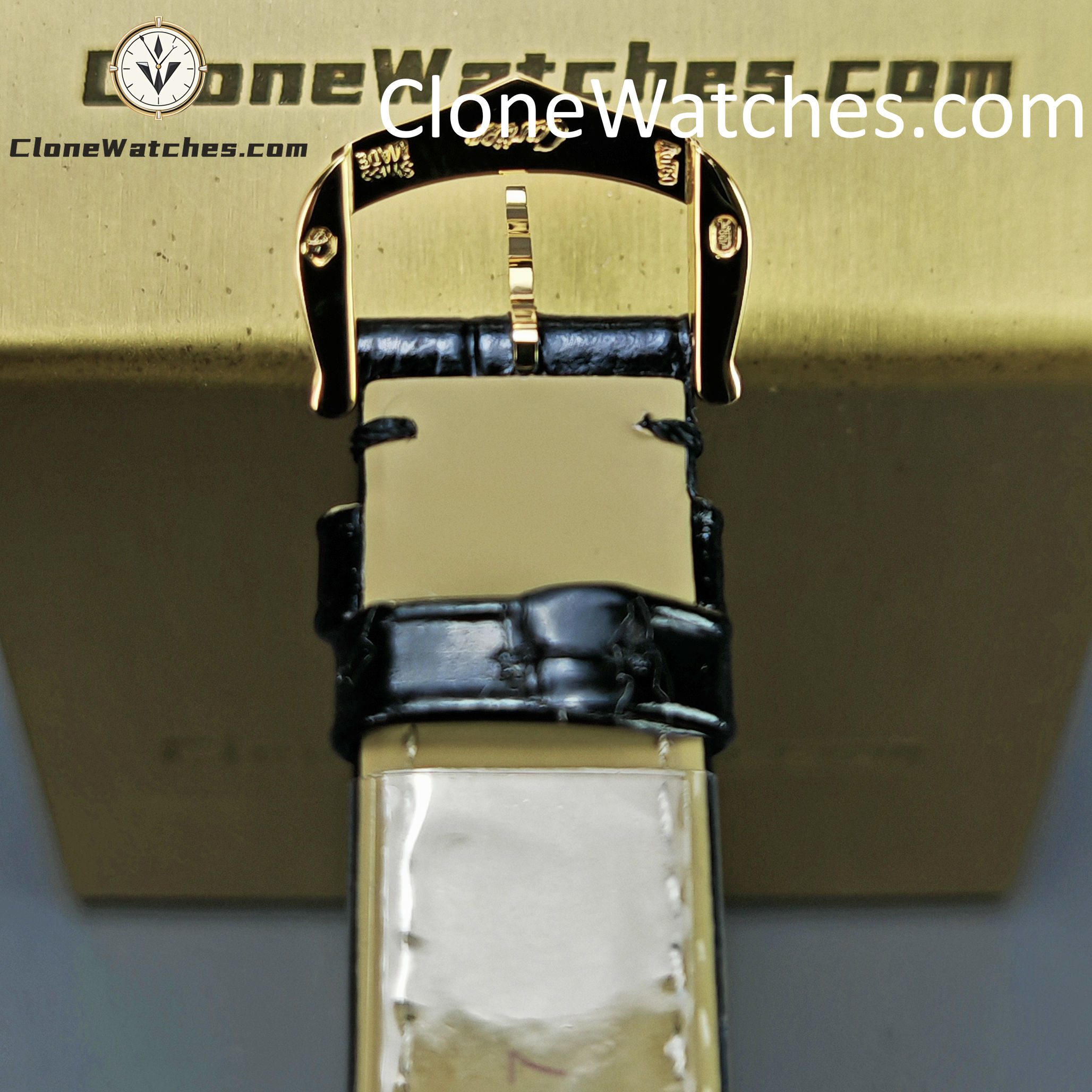 Cartier Super Clone Watches 1:1 Tank Américaine Quartz Movement Silver White Dial 41.6*22.6MM W2620030