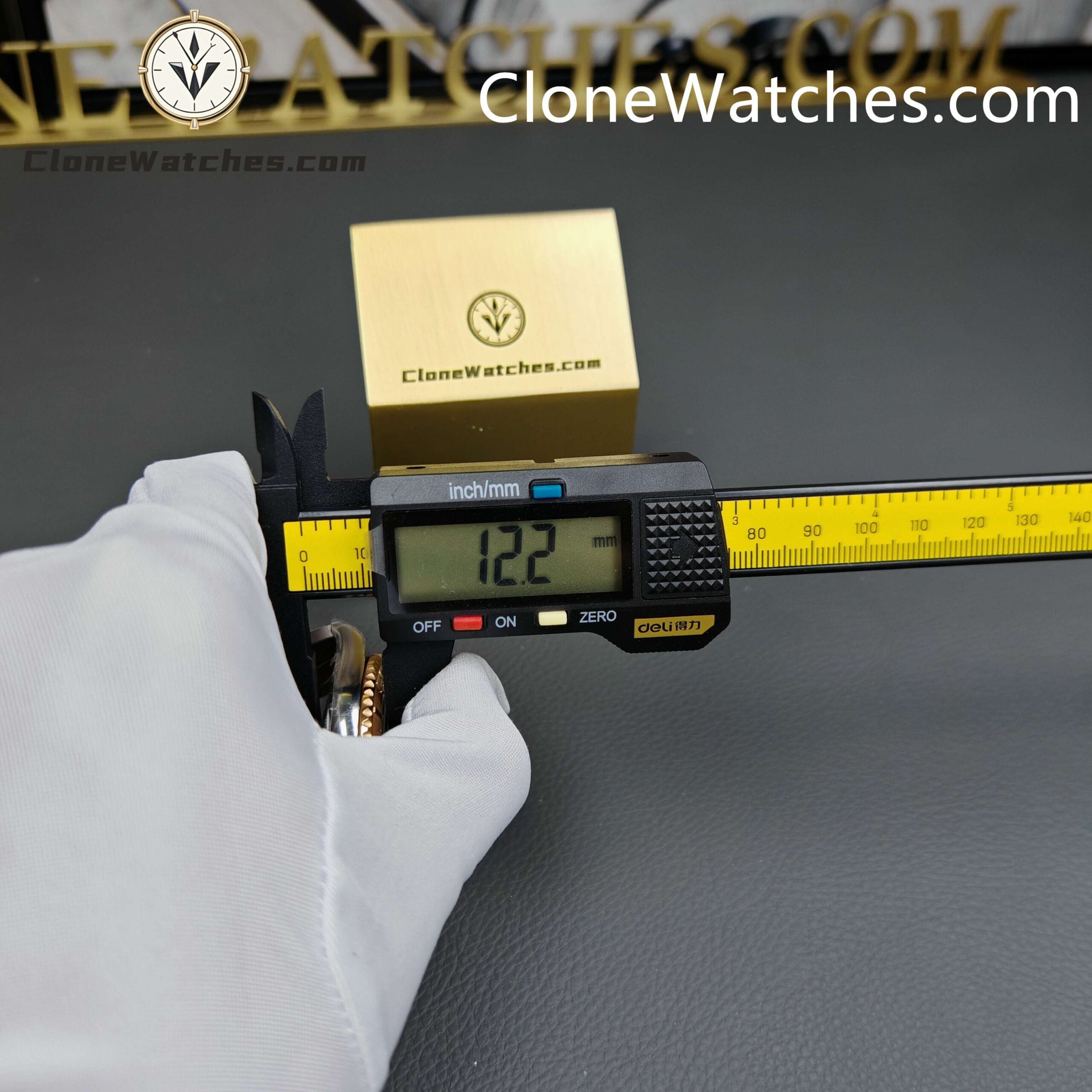 Rolex Super Clone Watches 1:1 Yacht Master Rose Gold Black Dial M126621-0002 3235 Movement