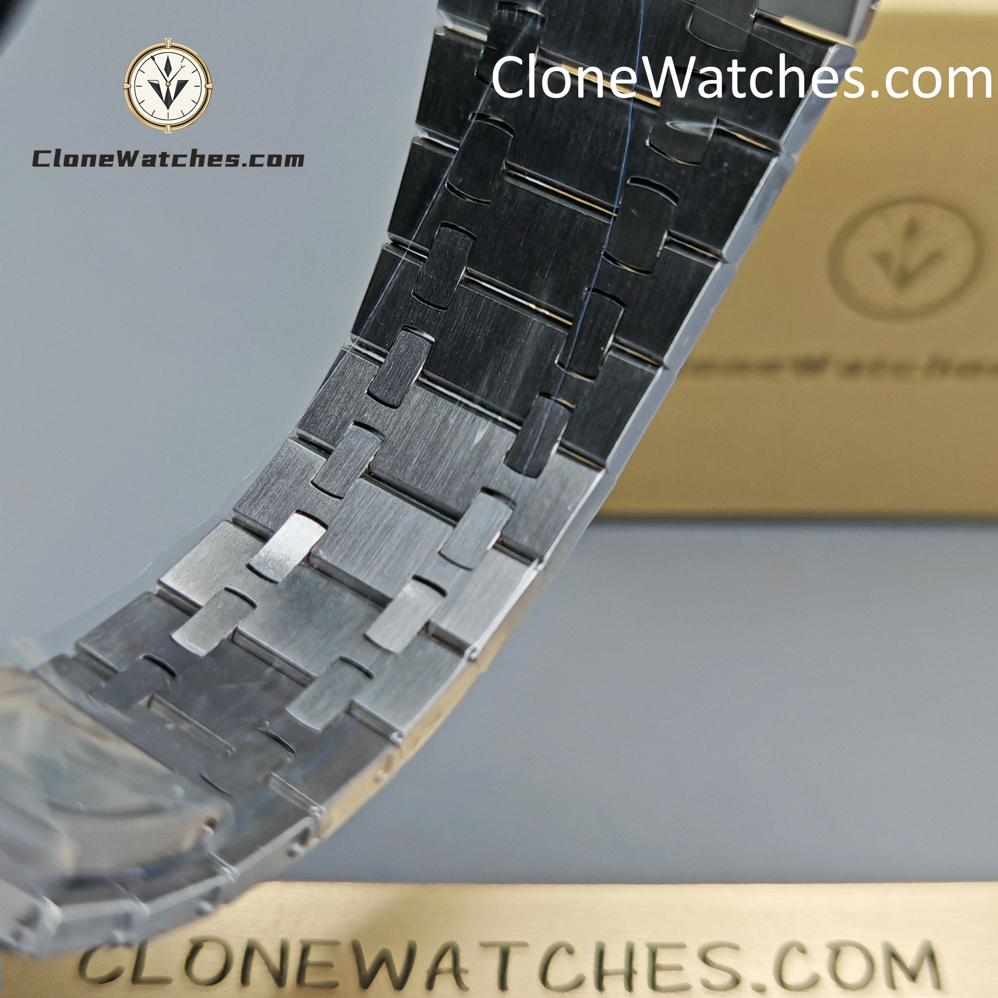 Audemars Piguet Super Clone Watches 1:1 Royal Oak Smoky Blue Dial 26240BA Selfwinding Chronograph