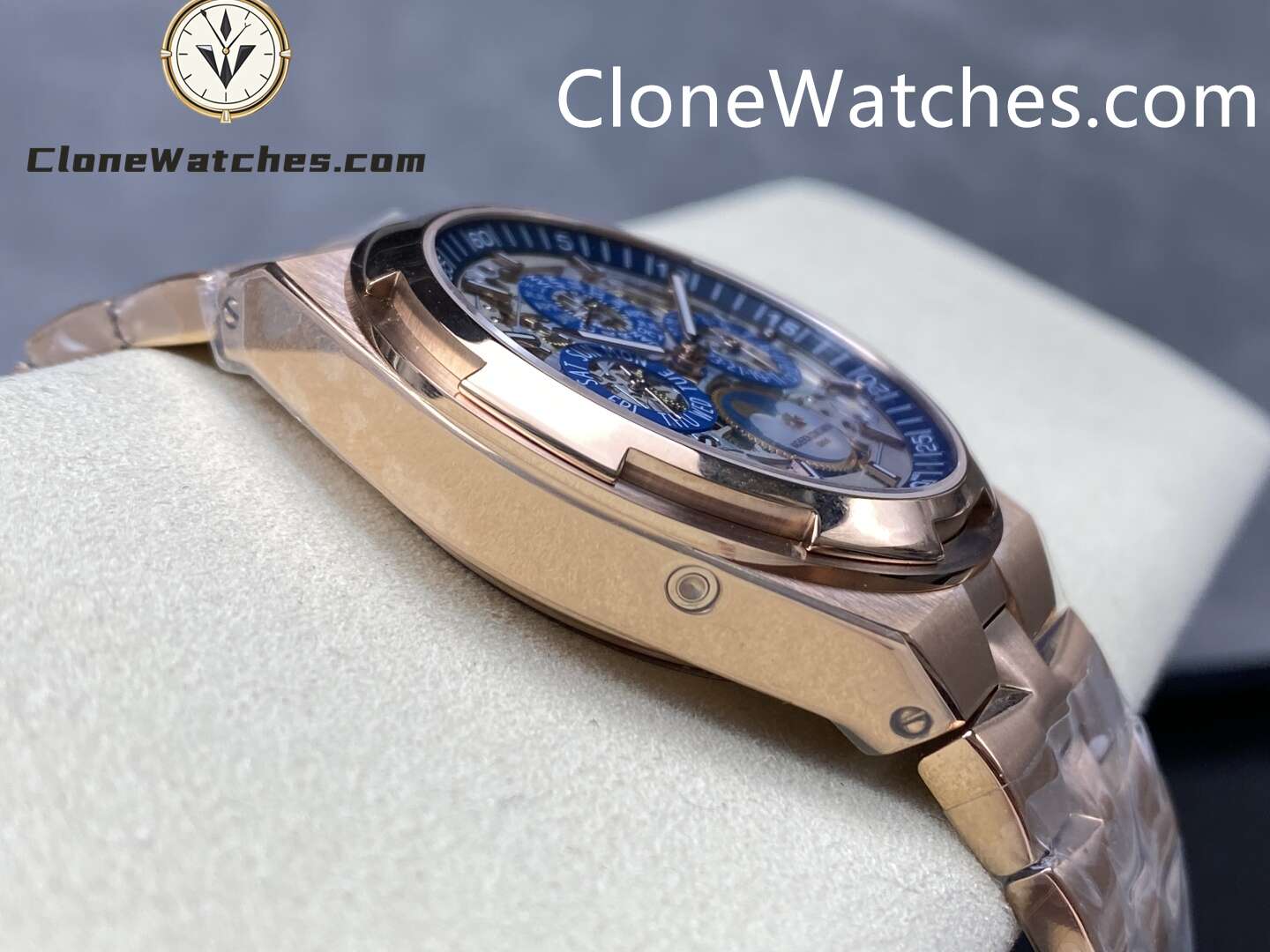 Vacheron Constantin Super Clone Watches 1:1 Overseas Series 4300V/220R-B642 Rose Gold Skeleton Dial