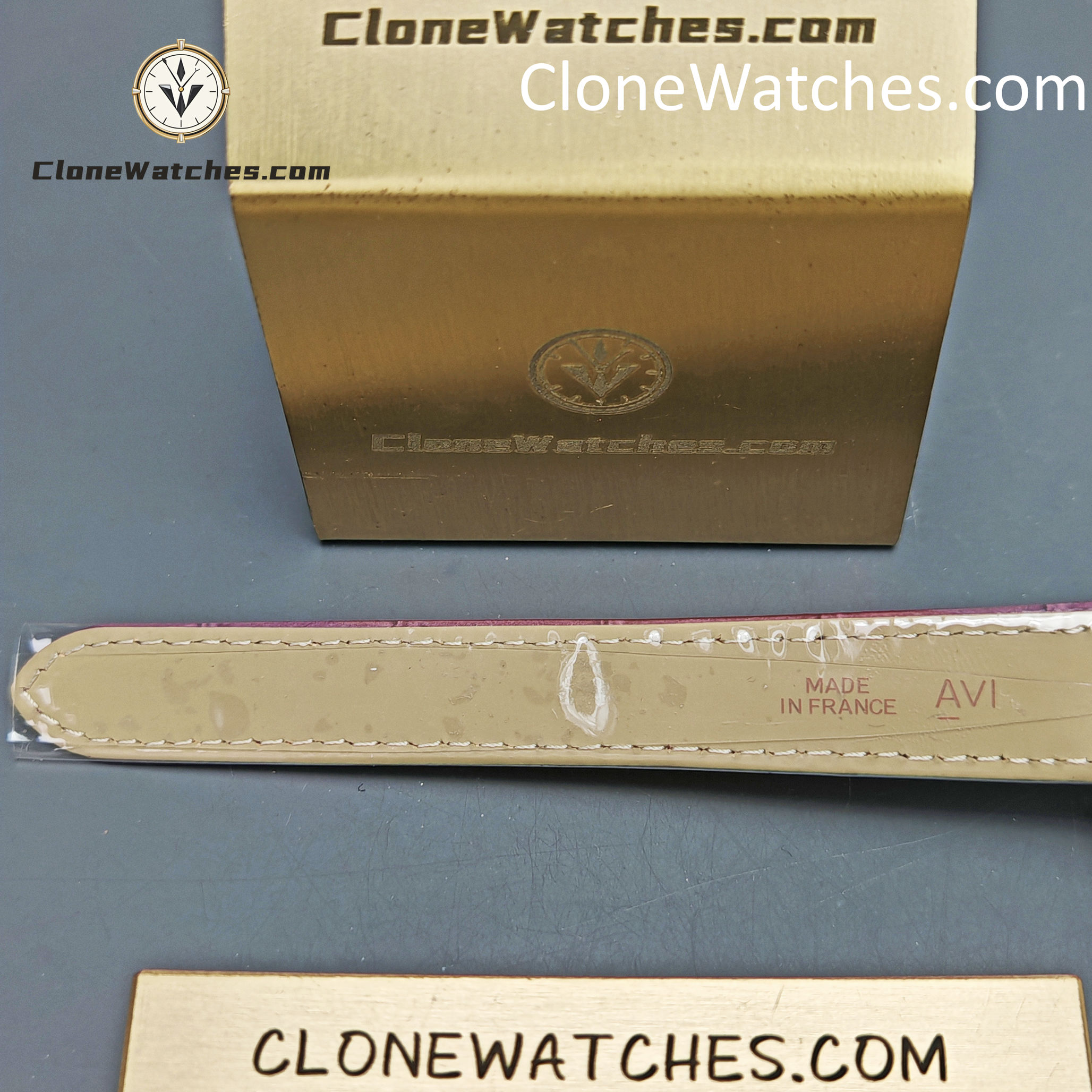 Cartier Super Clone Watches 1:1 Ballon Bleu de WE902040 Silver Dial Diamond Scale 33mm Leather Strap