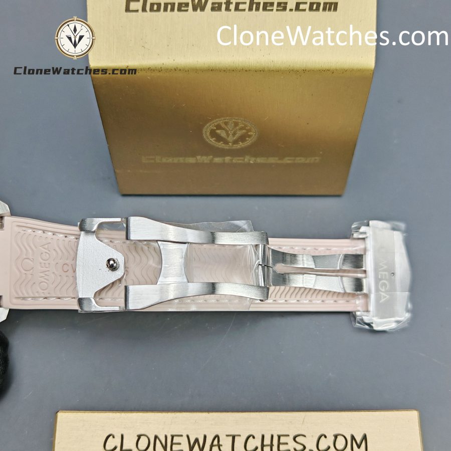 OMEGA Super Clone Watches 1:1 Seamaster Planet Ocean 600m 215.32.44.21.09.001 43.5MM