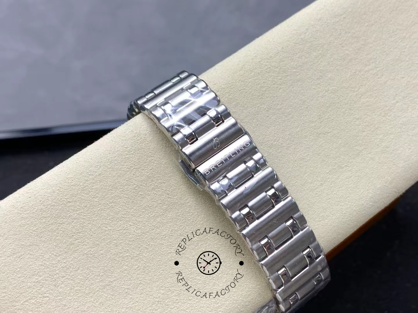Breitling Chronomat Automatic 36mm Grey Dial A103801A1G1A1 Replica