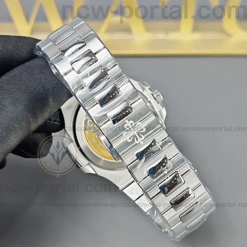 Patek Philippe Super Clone Watches 1:1 DDF 5811 Nautilus New Clasp