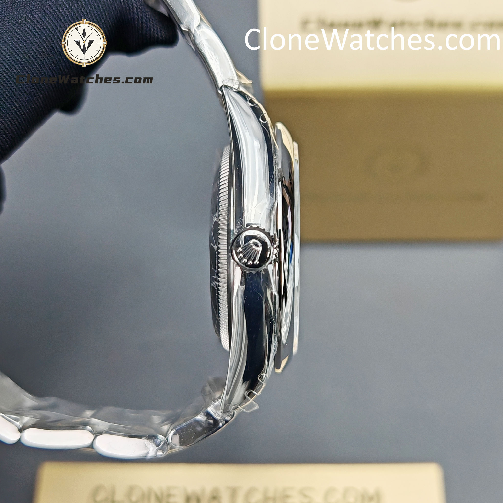 Rolex Super Clone Watches 1:1 Oyster Perpetual Blue Dial 36mm M126000-0003 3230 Movement