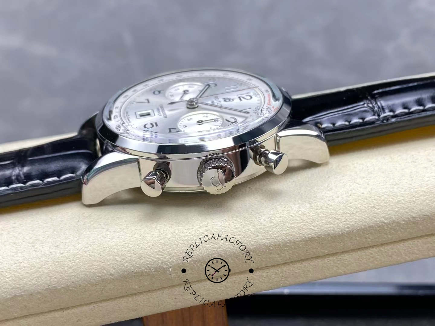 Breitling Premier B09 Silver Dial 40 mm AB0930371G1P1 Replica