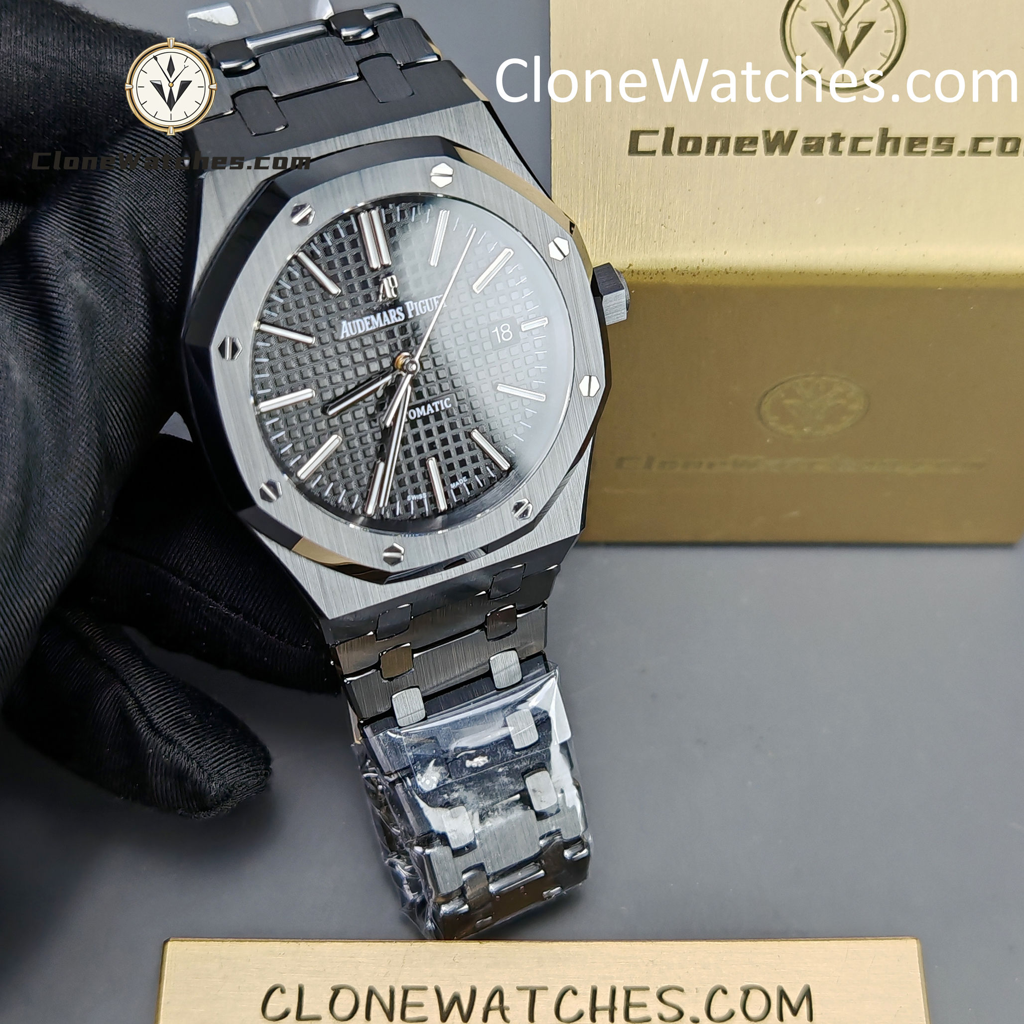 Audemars Piguet Super Clone Watches 1:1 Royal Oak 15400 Black Ceramic Black Dial