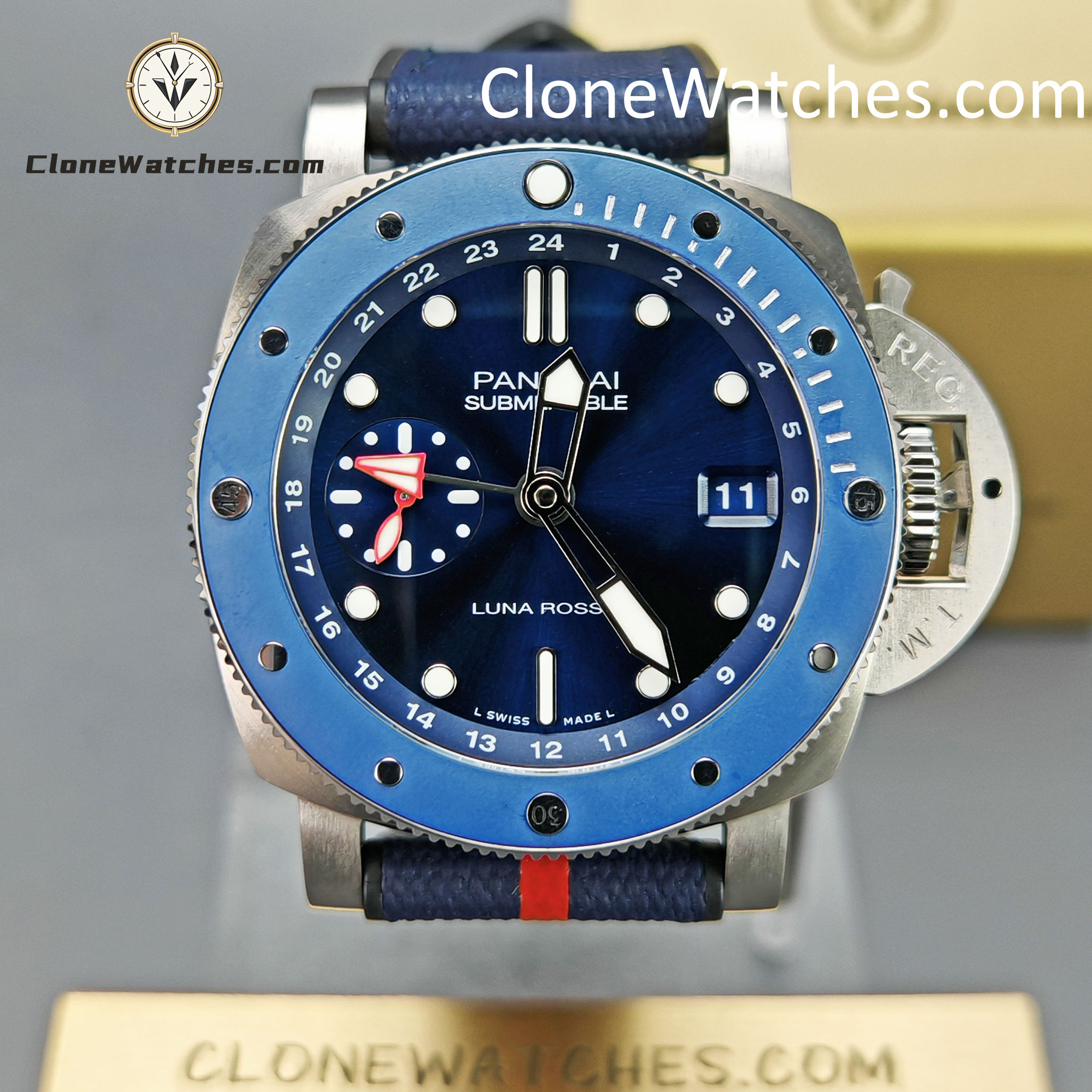 Panerai Super Clone Watches 1:1 Submersible GMT Luna Rossa Titanio PAM01507 42mm