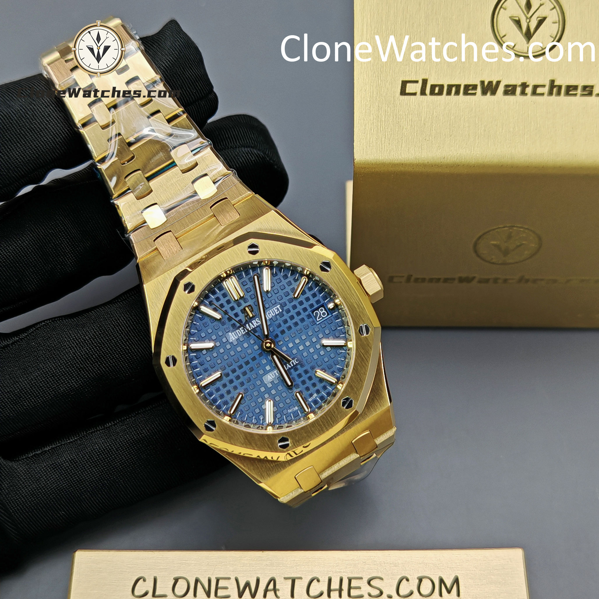 Audemars Piguet Super Clone Watches 1:1 Royal Oak 18K Gold 15450BA Blue Dial 37MM