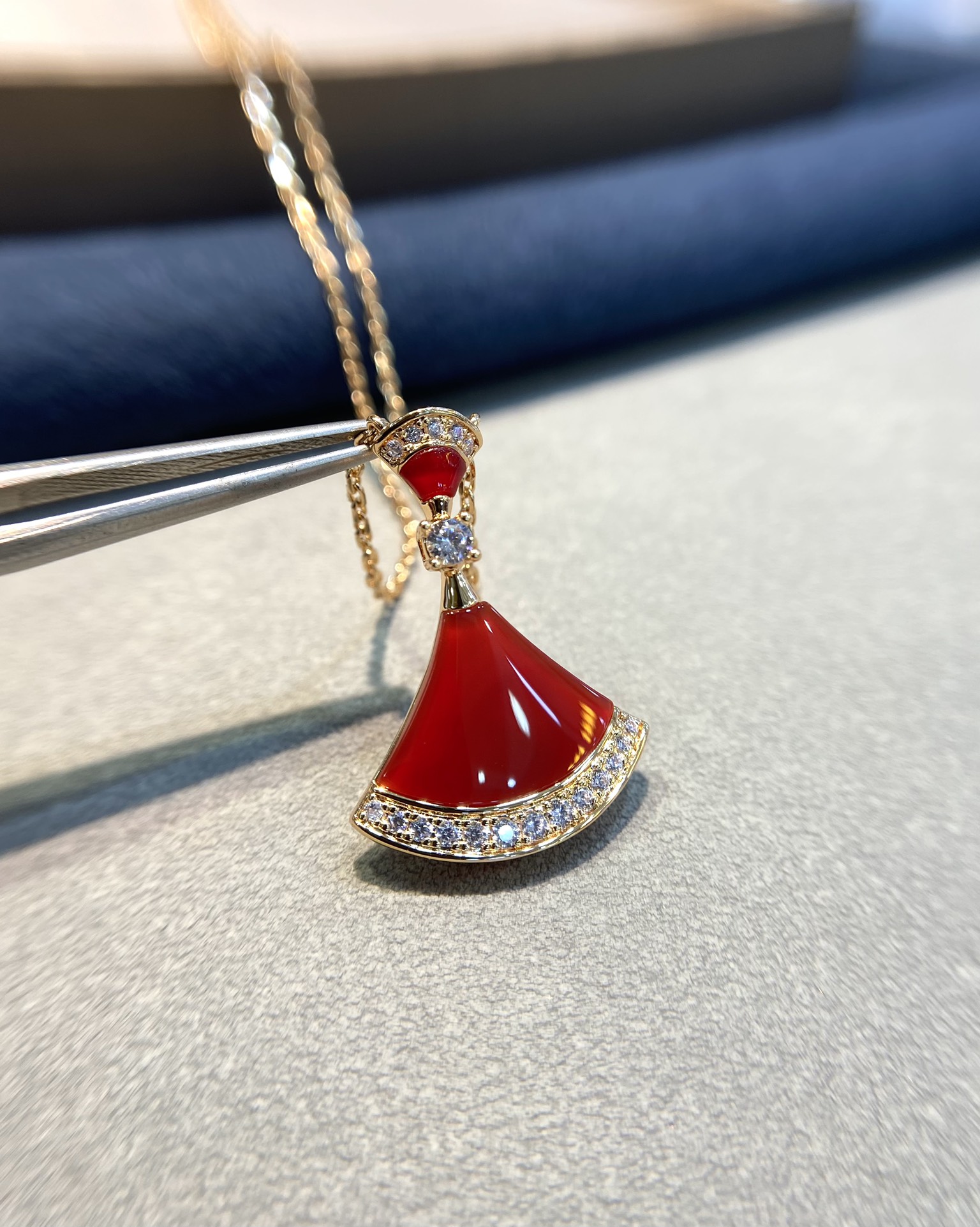 Bulgari Divas'Dream Necklace Series Red Chalcedony 18K Rose Gold