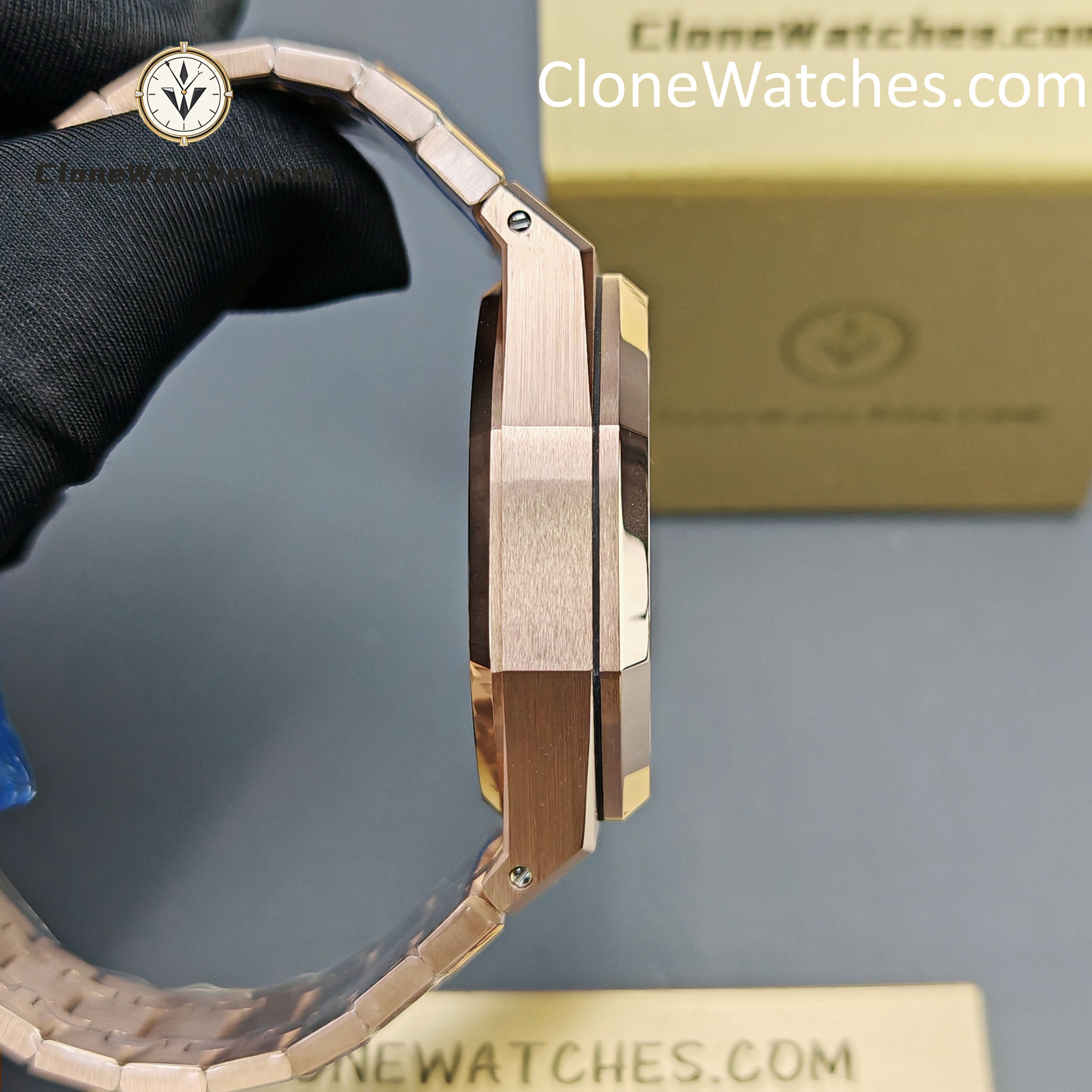 Audemars Piguet Super Clone Watches 1:1 Royal Oak Rose Gold 26239 Blue Dial