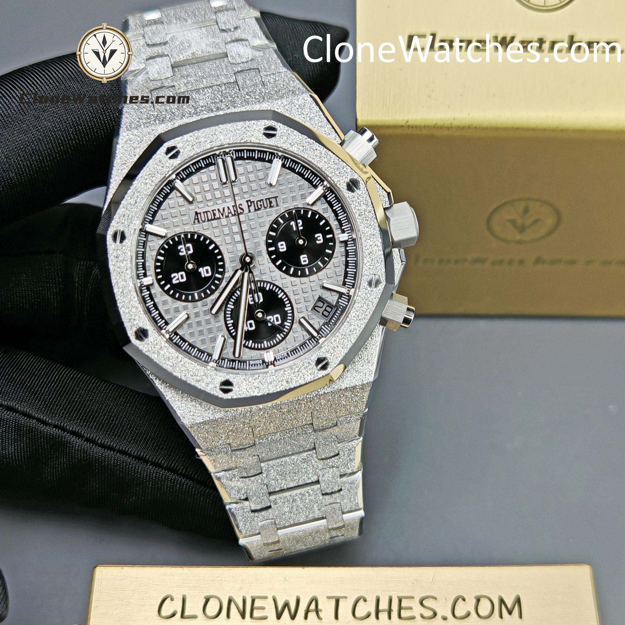 Audemars Piguet Super Clone Watches 1:1 Royal Oak Grey & Black Dial 26240BC Selfwinding Chronograph