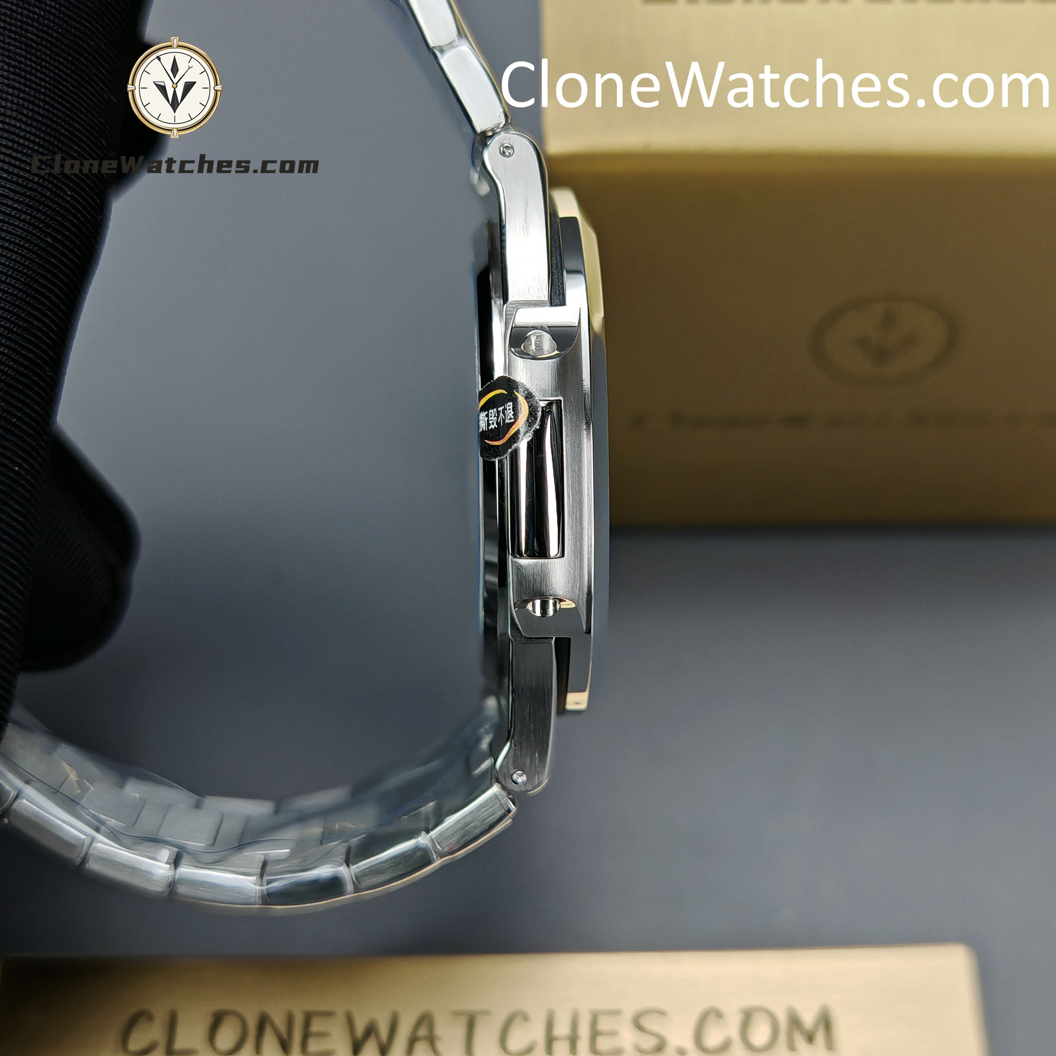 Patek Philippe Super Clone Watches 1:1 Nautilus 5711 Green Dial