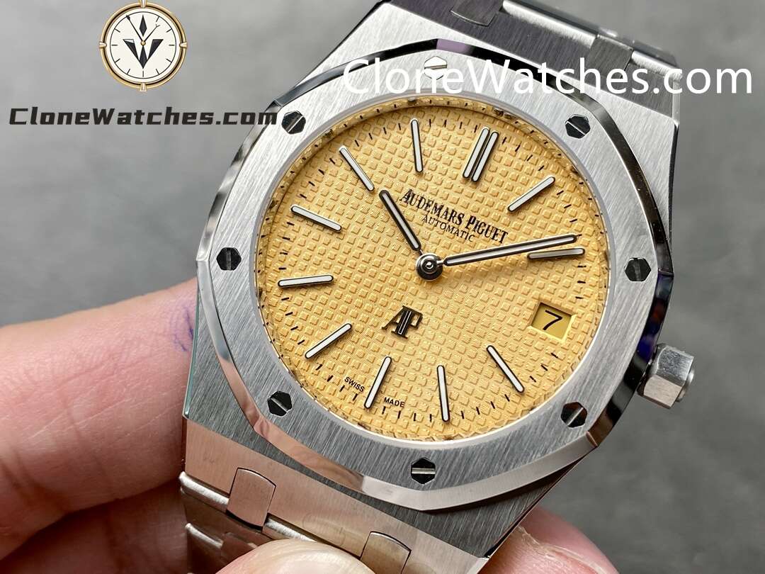 Audemars Piguet Super Clone Watches 1:1 Royal Oak “Jumbo” Extra Thin 15202BC 39mm