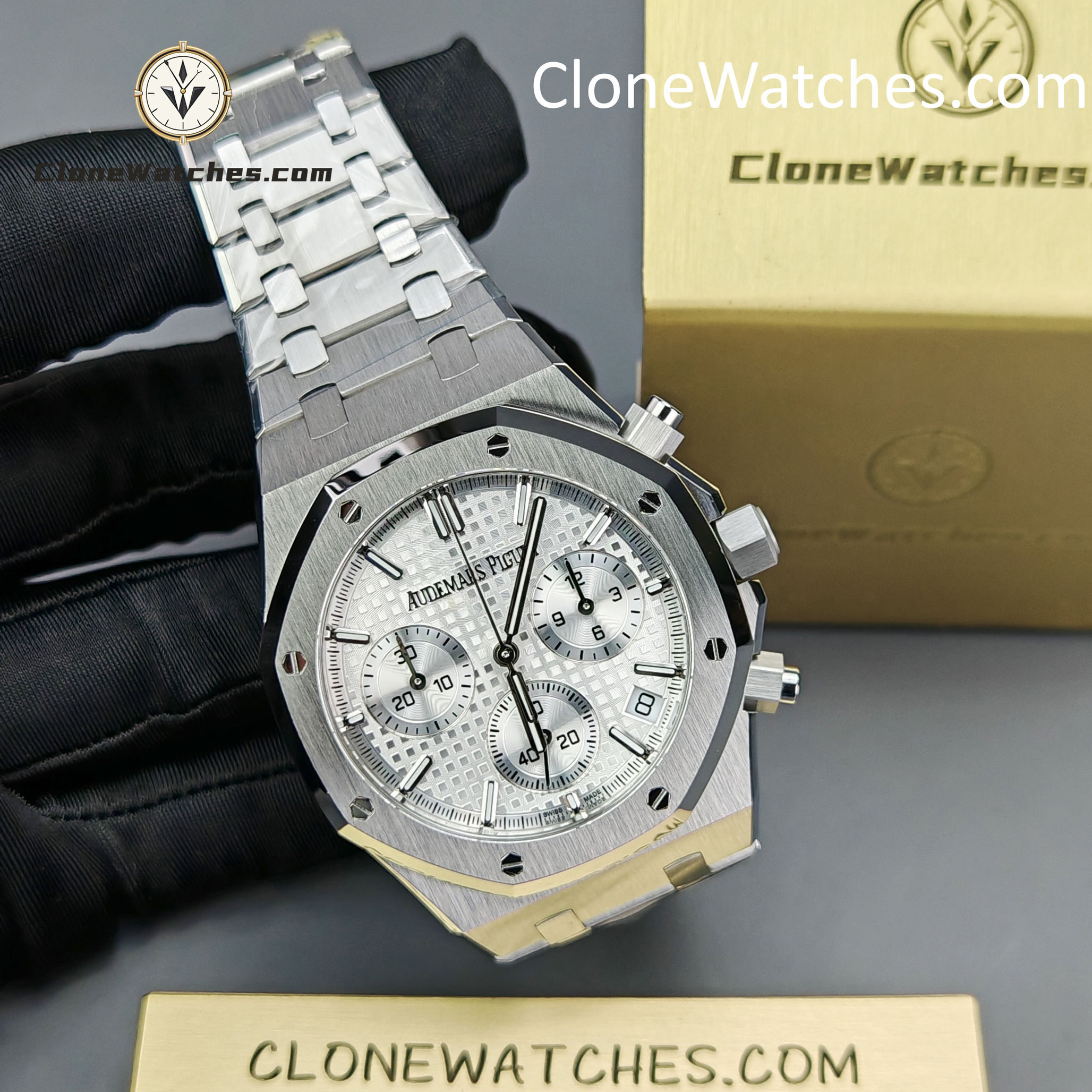 Audemars Piguet Super Clone Watches 1:1 Royal Oak White Dial 26240 Selfwinding Chronograph
