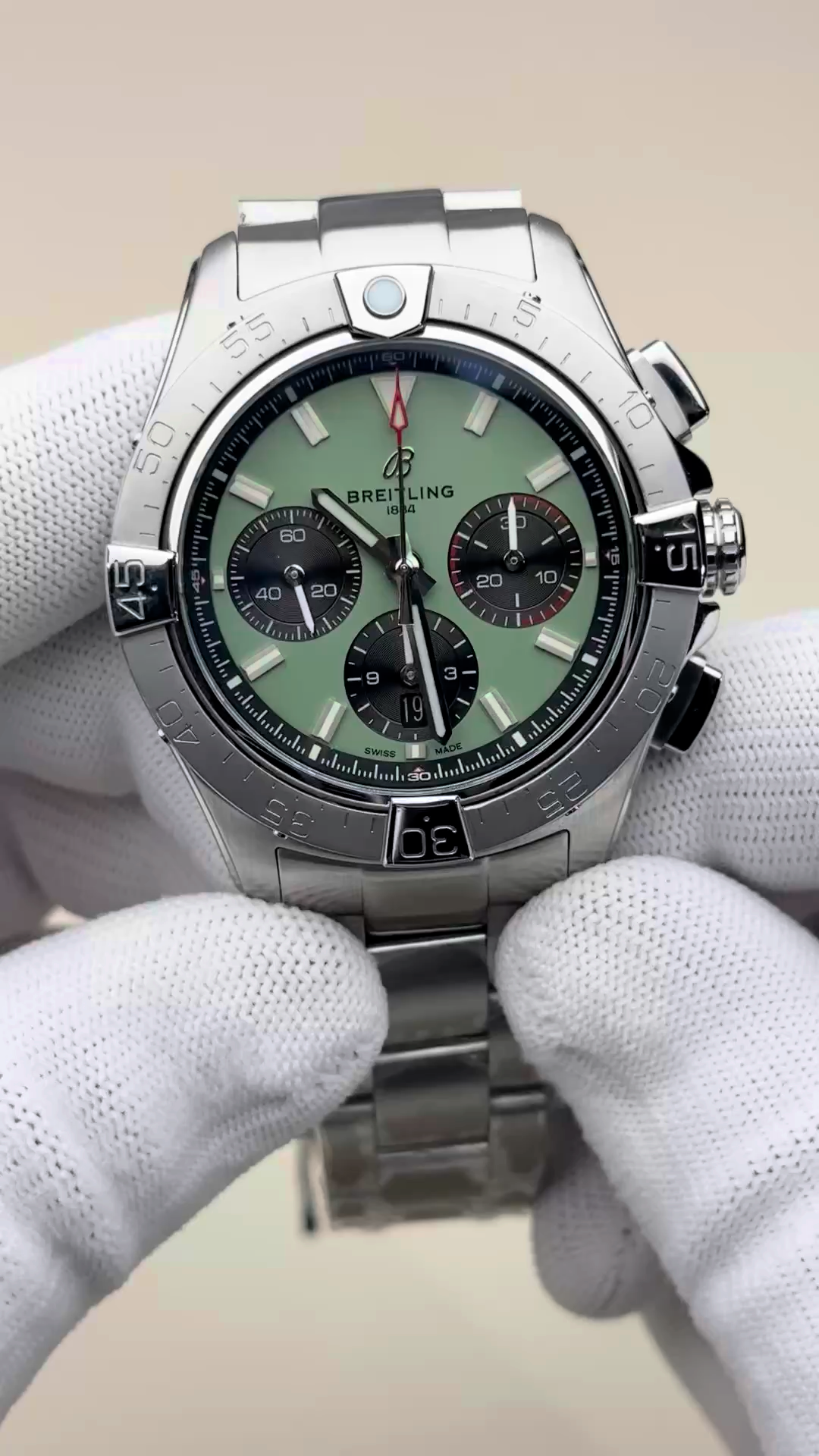 1:1 Clone Breitling Avenger B01 AB0147101L1A1 Chronograph 44mm Men's Watch