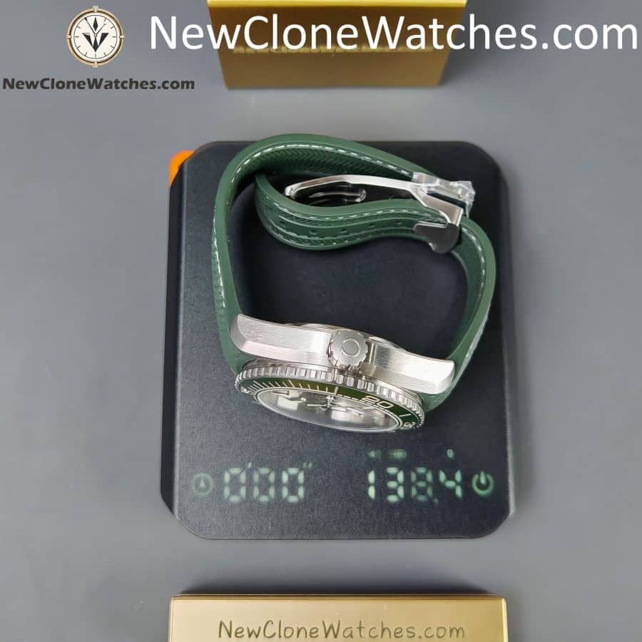 OMEGA Super Clone Watches 1:1 Seamaster Planet Ocean 600m 215.32.44.21.06.001 43.5MM
