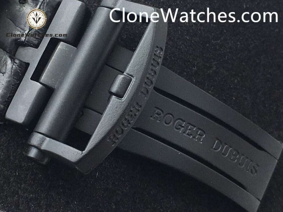 Roger Dubuis Super Clone Watches 1:1 Excalibur Black Dial DBEX0542 45MM