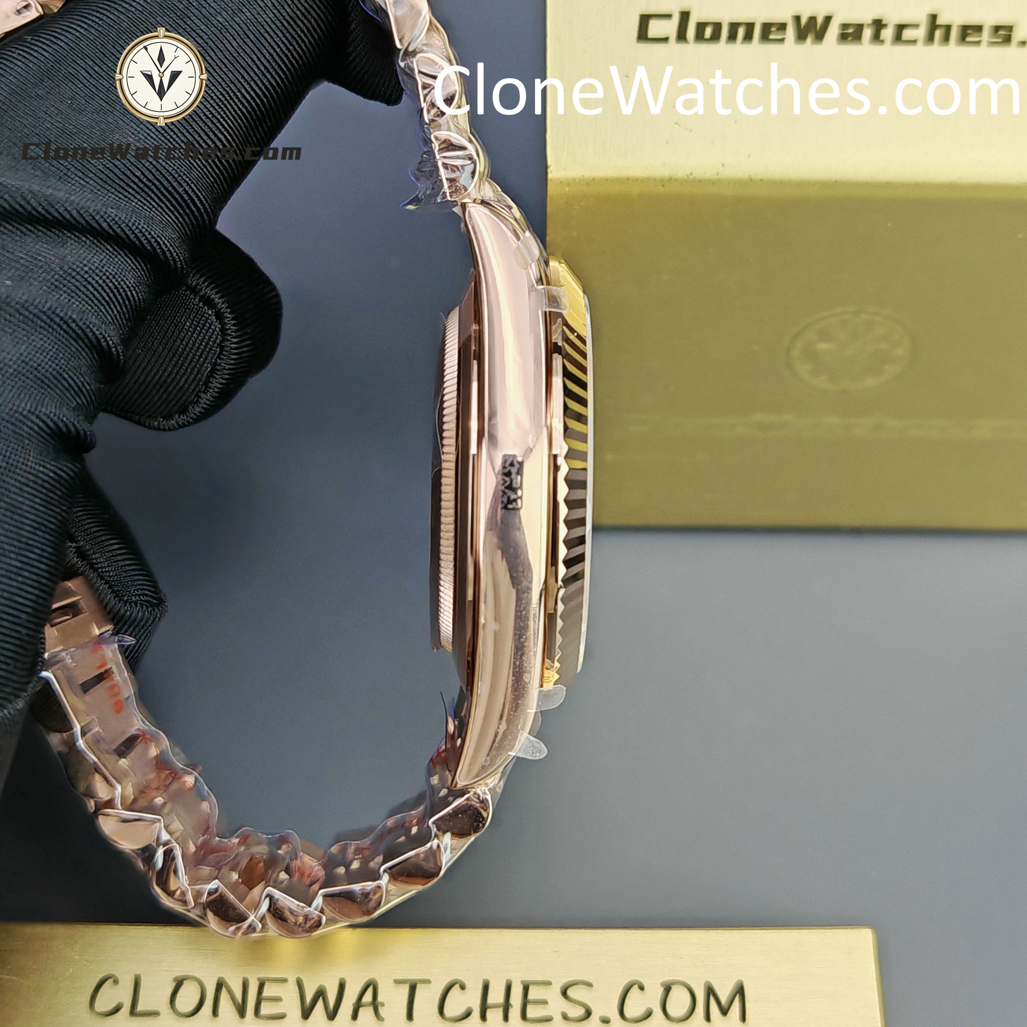 Rolex Super Clone Watches 1:1 Day Date 18K Rose Gold Grey Roman Dial 40mm m228235-0055 3255 Movement