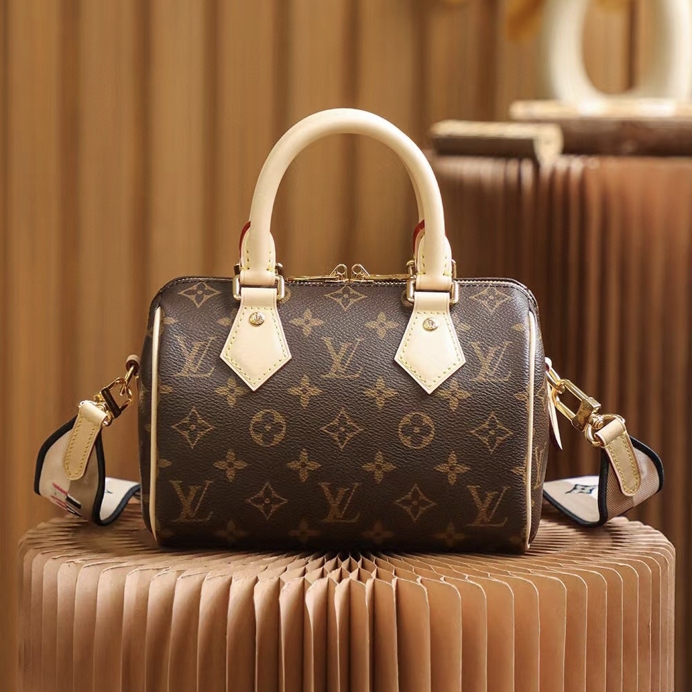 Louis Vuitton M41113 SPEEDY 20 handbag (with shoulder strap)