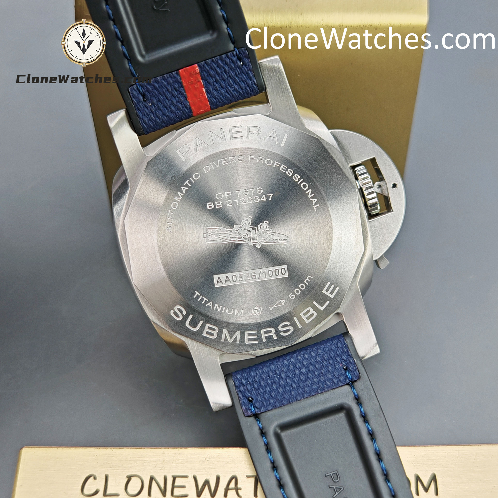 Panerai Super Clone Watches 1:1 Submersible GMT Luna Rossa Titanio PAM01507 42mm