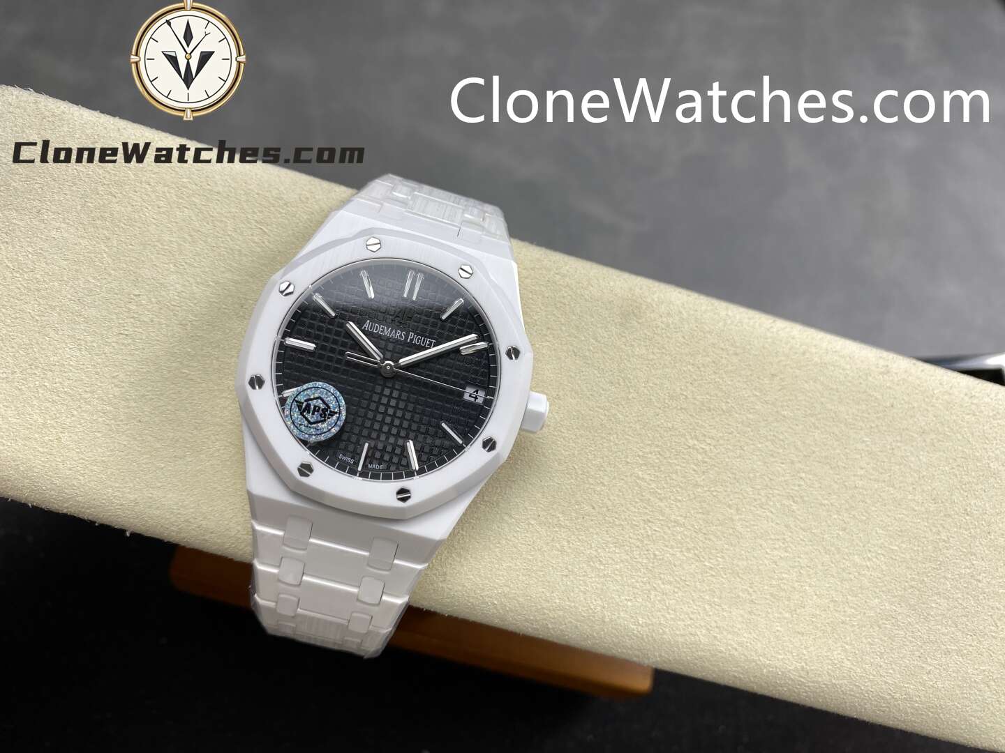 Audemars Piguet Super Clone Watches 1:1 Royal Oak White Ceramic 15500 Black Dial 41MM