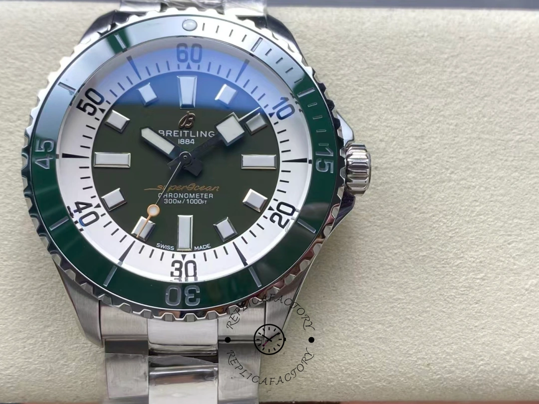 Breitling Superocean Automatic 44 Replica A17376A31L1A1 Stylish Men's Green Watch