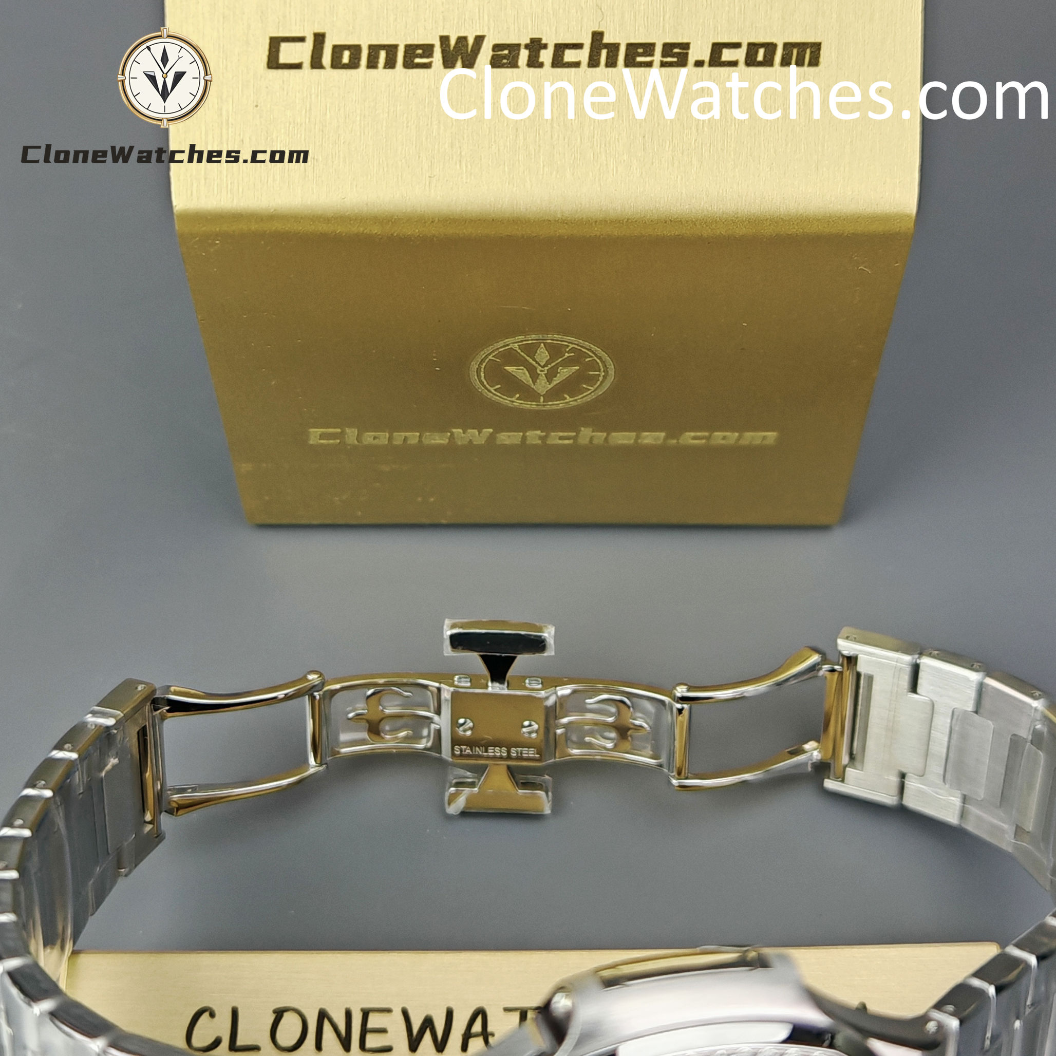 Patek Philippe Super Clone Watches 1:1 Nautilus White Dial Diamond Frame 7118/1200A-010 35.2 mm