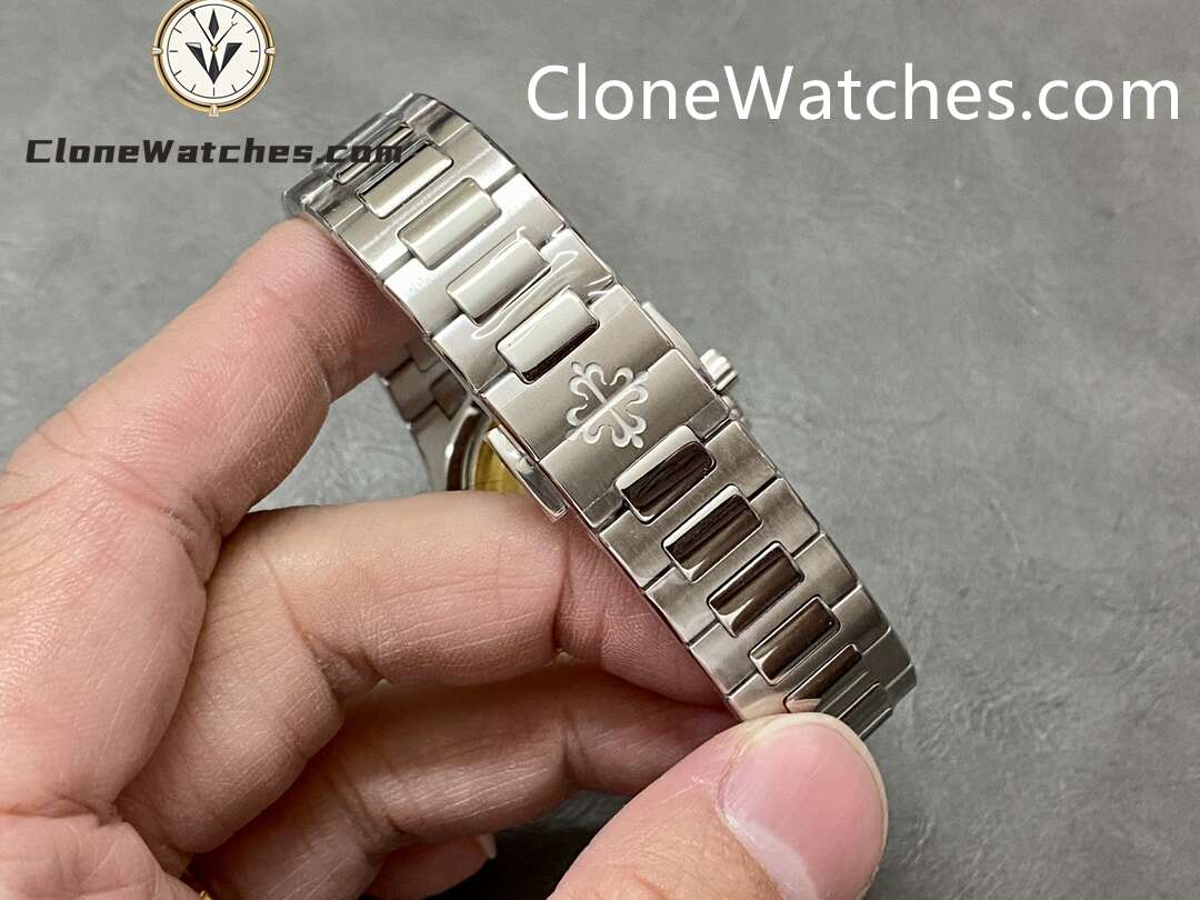 Patek Philippe Super Clone Watches 1:1 Nautilus 7118/1A-011 35.2 mm